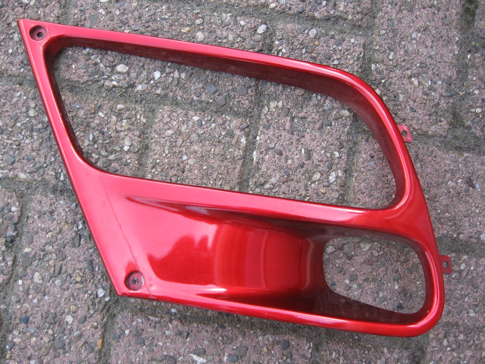 rooster in zijkuip links	St1100   	64246-mt3-000