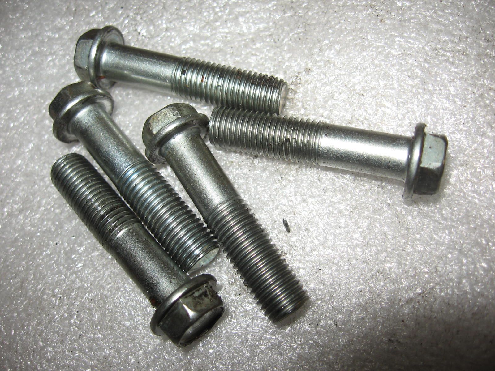 5x flensbout metrisch fijn m8x35x1.00	Cmx250c 83-87	90001-kb4-670	90001-kbg-670