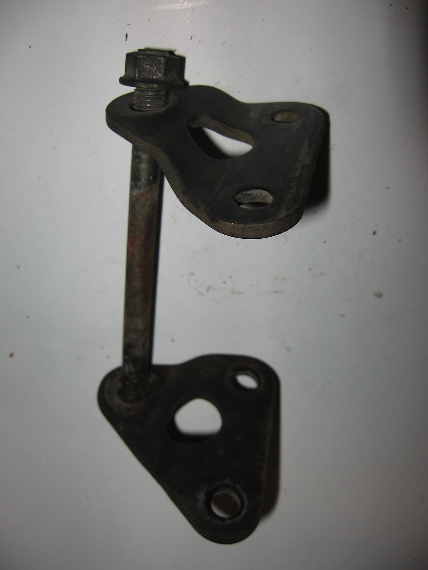 blokbevestiging voorkant , bout en platen	Gsx400e 84 86	41992-44400-019	41991-44400-019