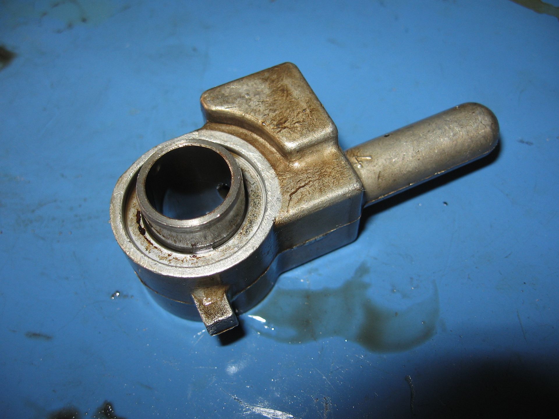 chain feed nozzle	Cb750 80-83 , cb900 80-82 cb1000 83	15710-438-000