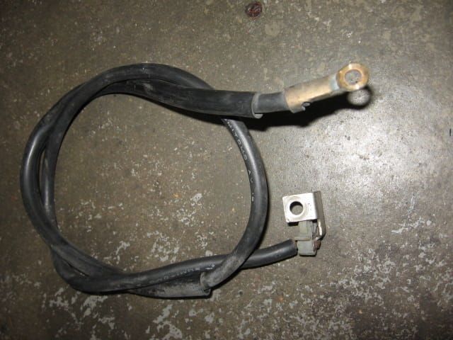 massakabel blok/accu L= ong 83cm	St1100 1991-2003  	32601-mt3-610