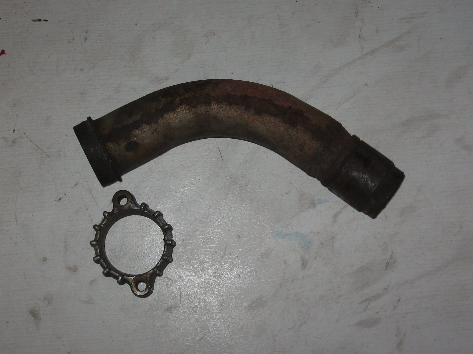 achterste uitlaatbocht	Vtr250 1988-90  	18231-km3-000 + 18420-kbv-000