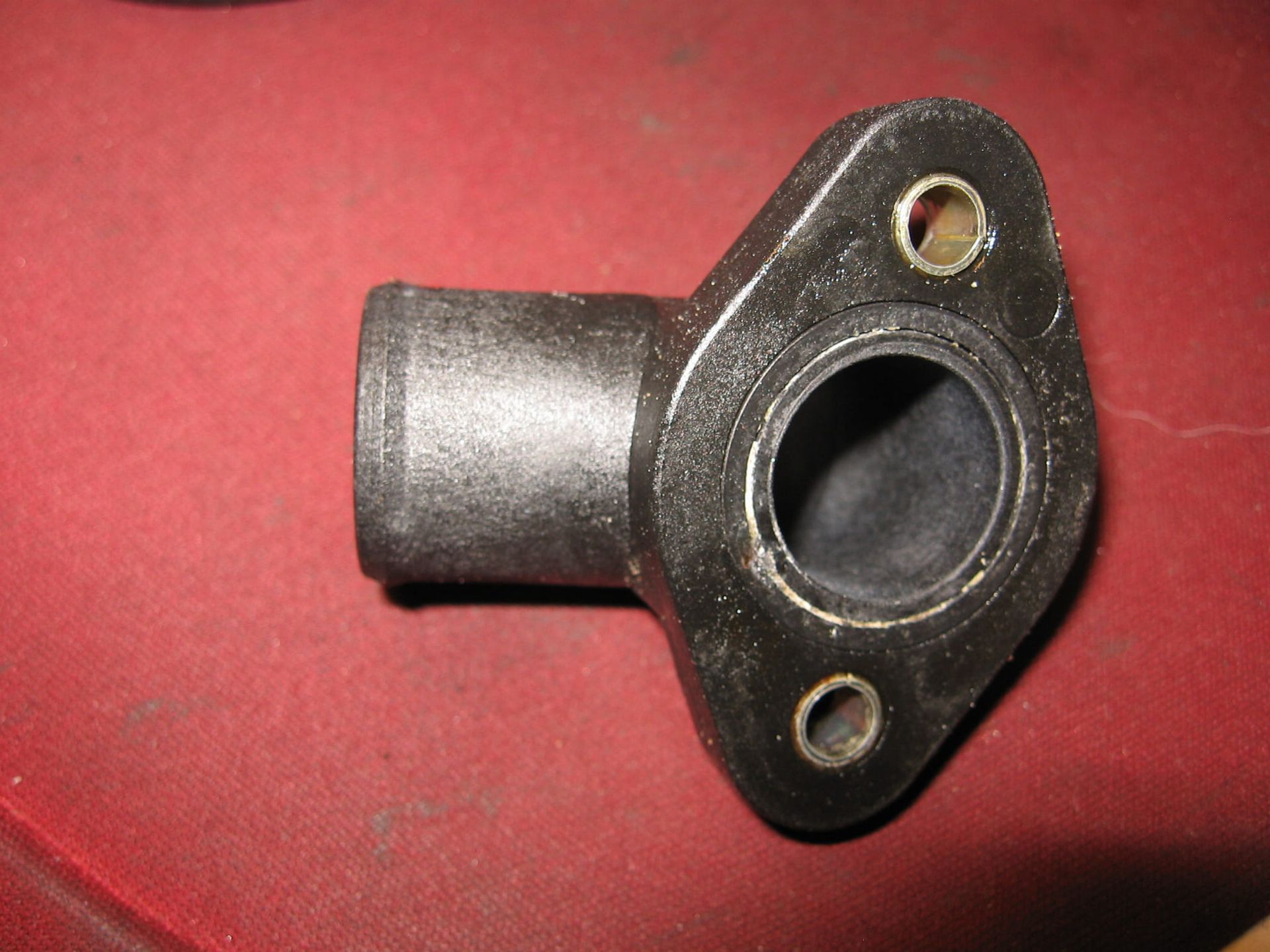 haakse aansluiting koelslang op kop	F650gs 99-2008, dakar 00-07 , f650cs 01-05  	11127652876