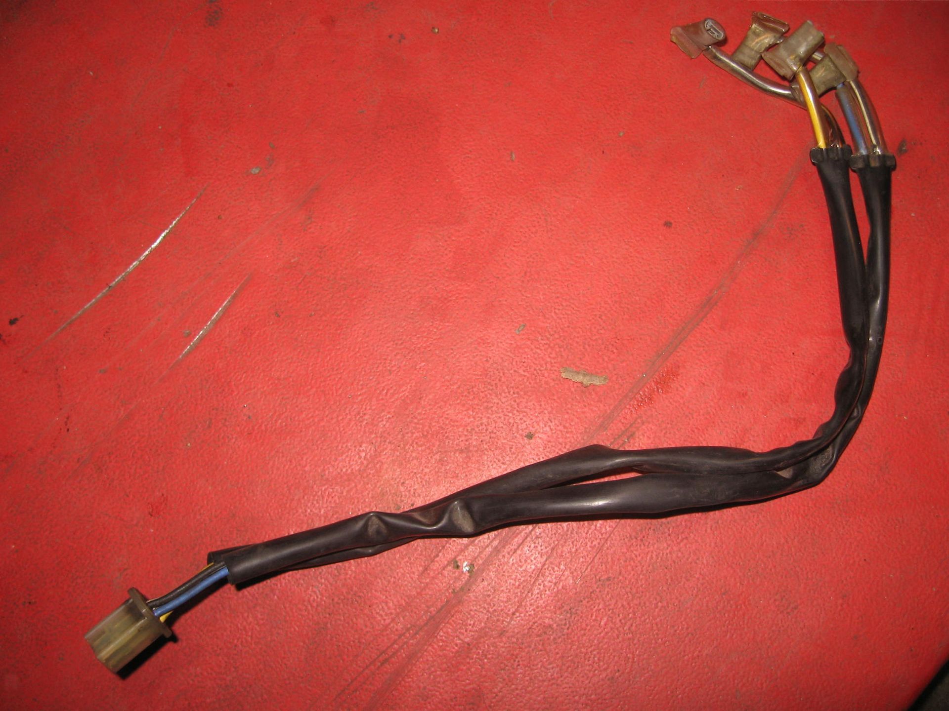 kabeboom aansluiting bobines // vf500f 1984-86		32115-mf2-000