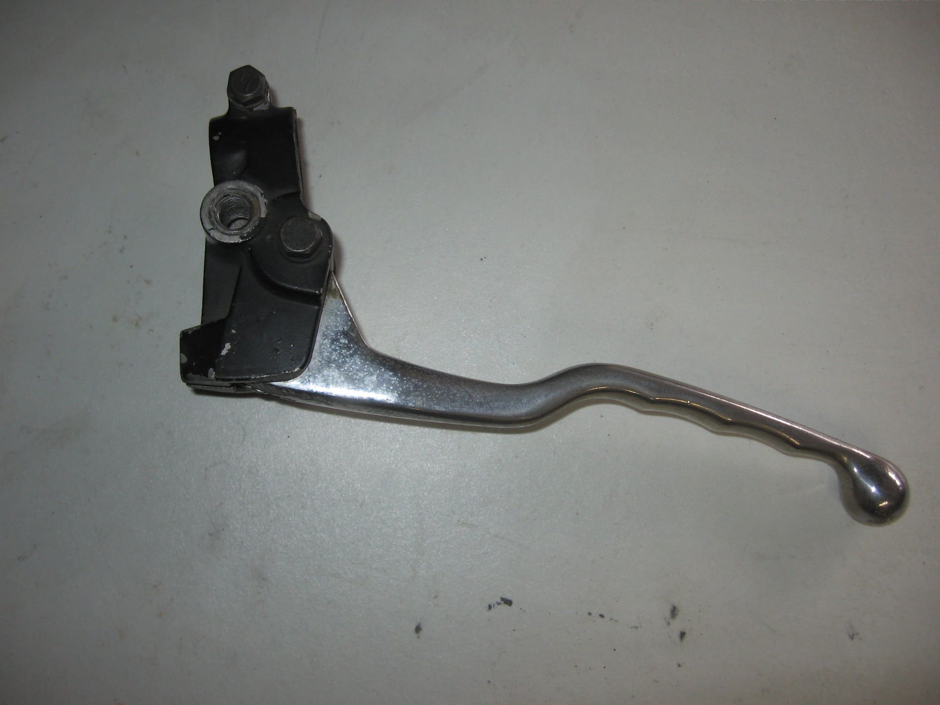 houder met hevel bediening koppeling op stuur // 454 ltd, 1986-90		46076-1133