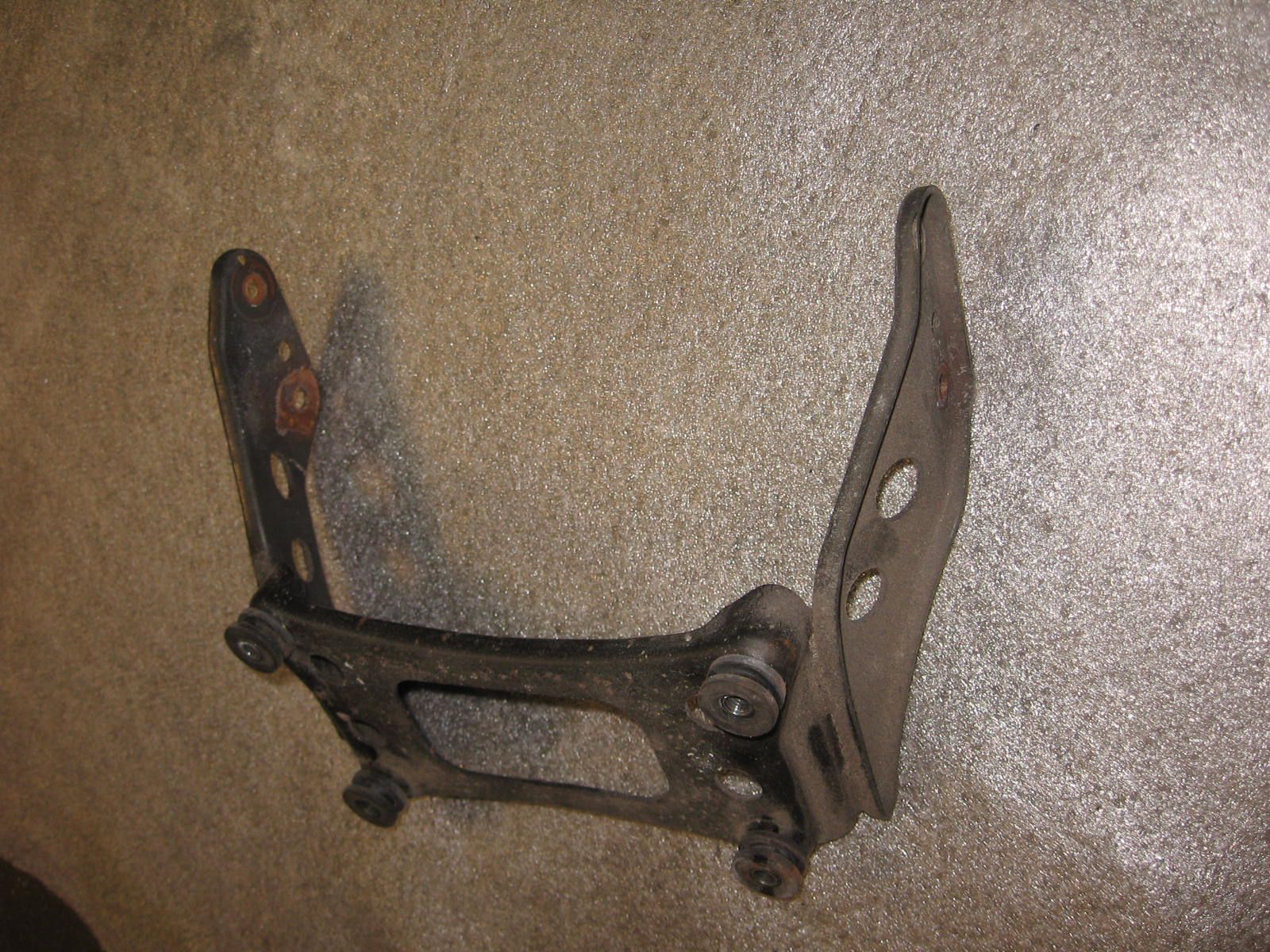 frame kontje / bagagedrager	St1100   	77313-mt3-000
