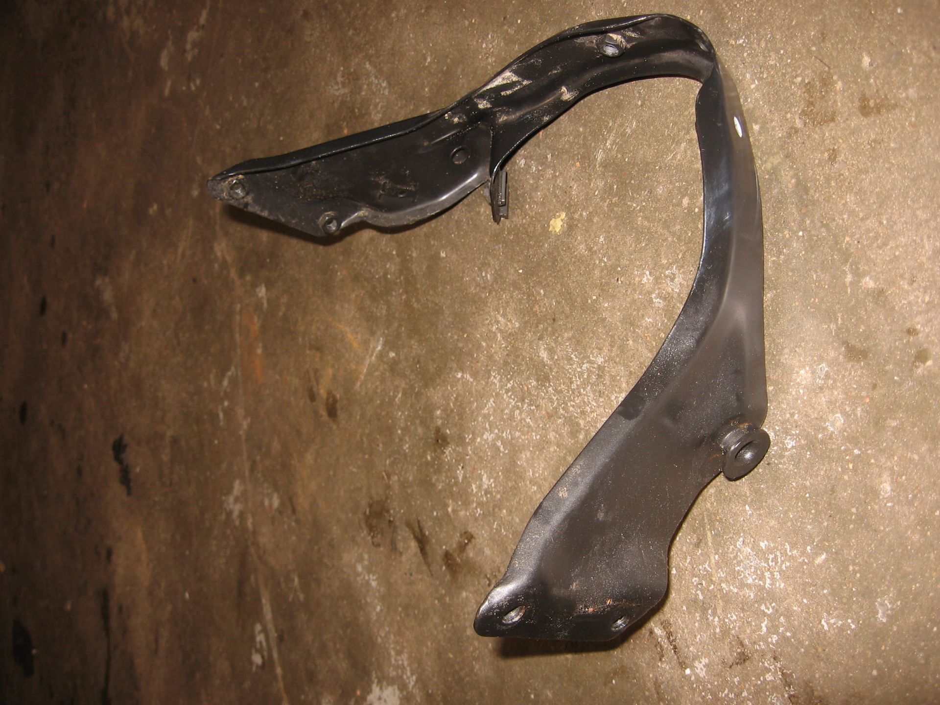 framedeel top	F650gs 99-04	52537669897	52532350072 , 52537654796