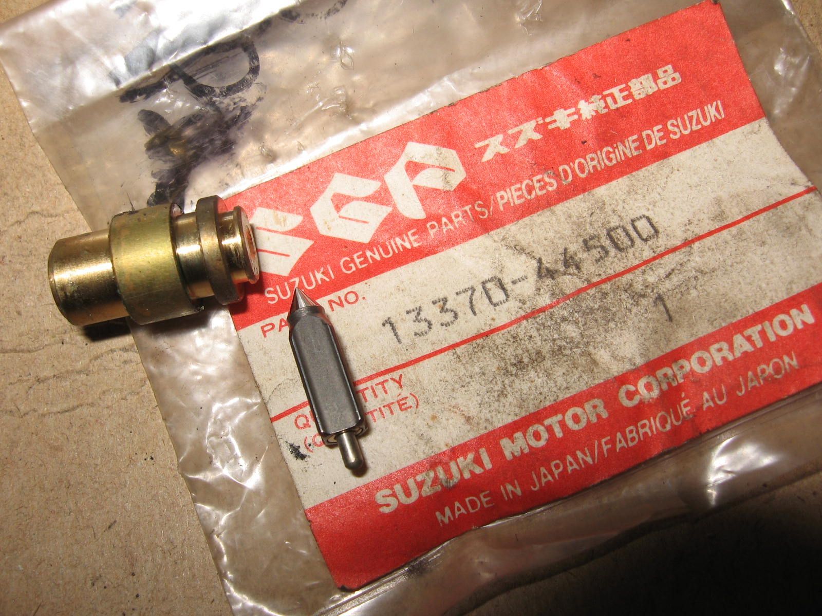 vlotternaald met huis , gs850g gs650 , gs750 81-83		oem		13370-44500