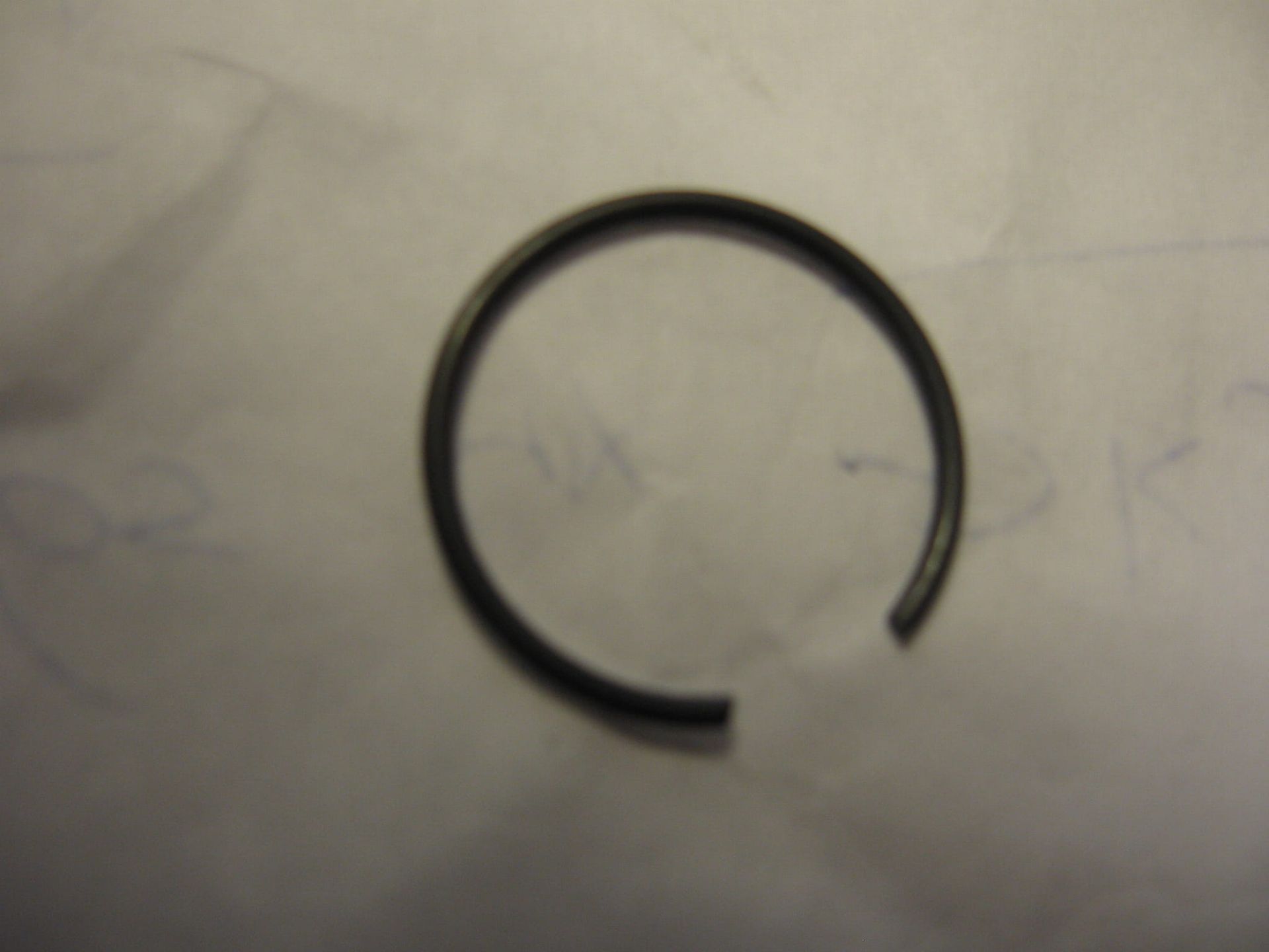2x pistonpenborgveer 		oem , 92033-1054