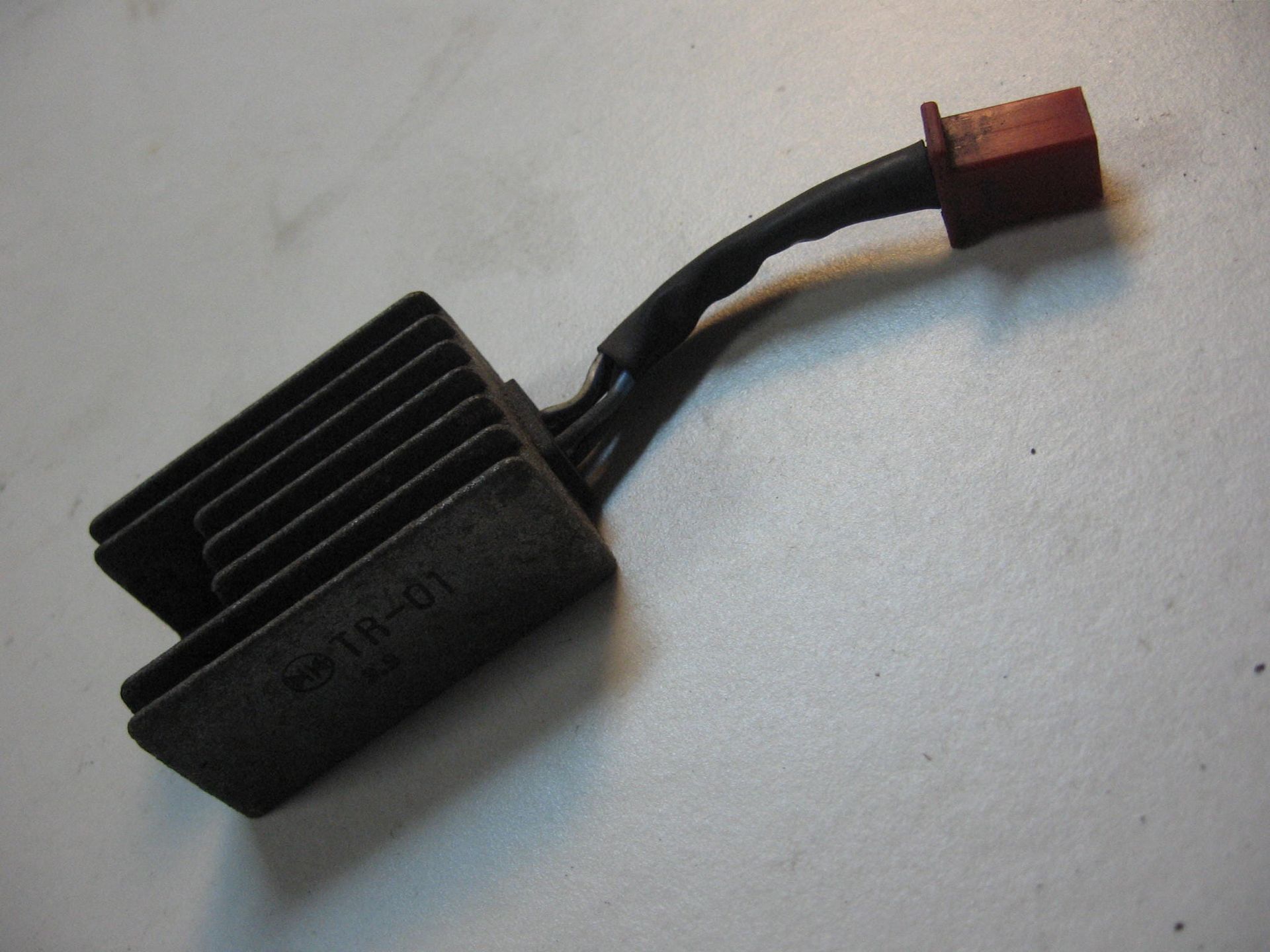 regulator gl1500 1988-2000		35880-mn5-000