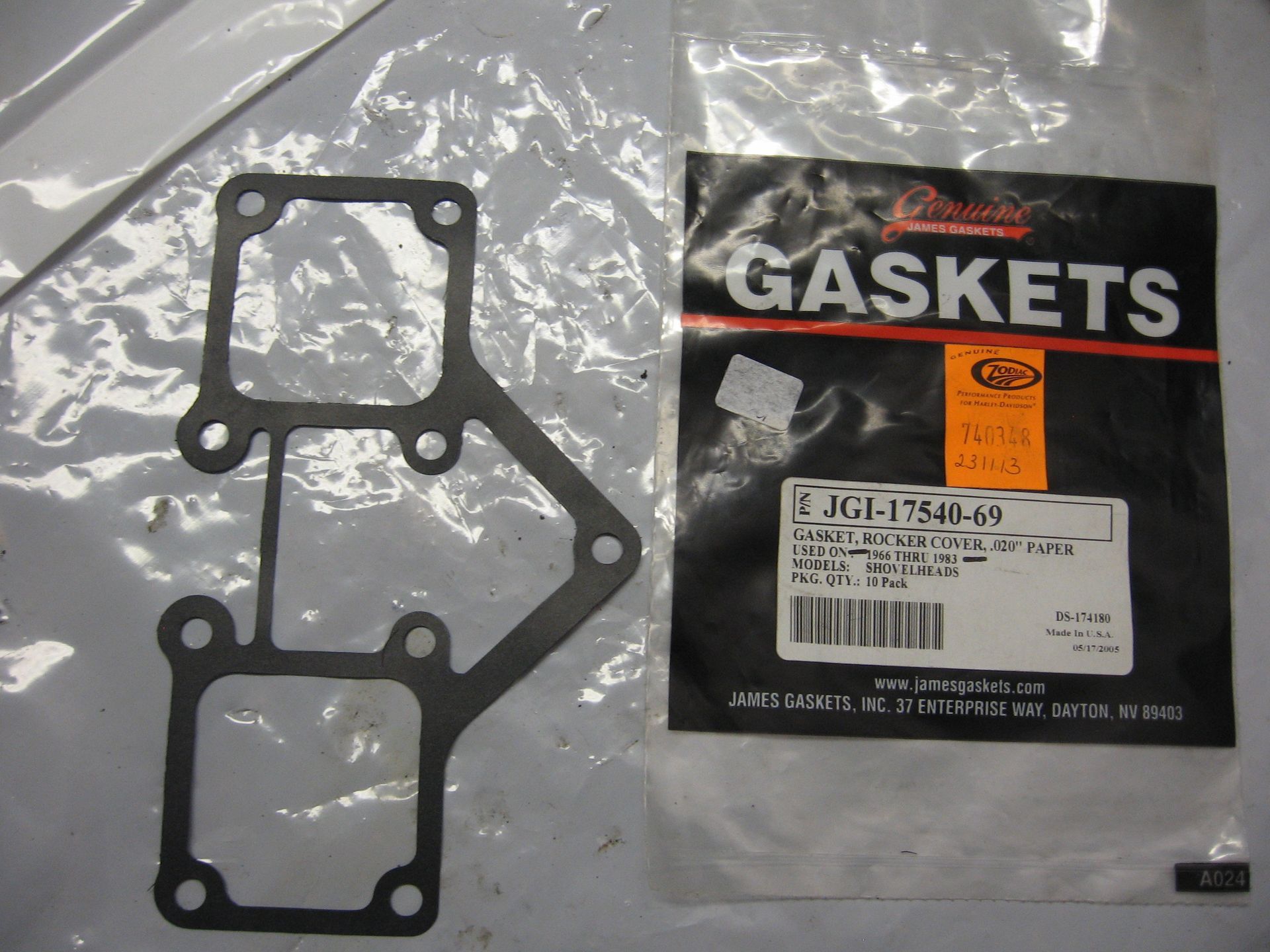 rockerarmcover gasket , paper , shovel 1966-83	james			17540-69	Zodiac  740348
