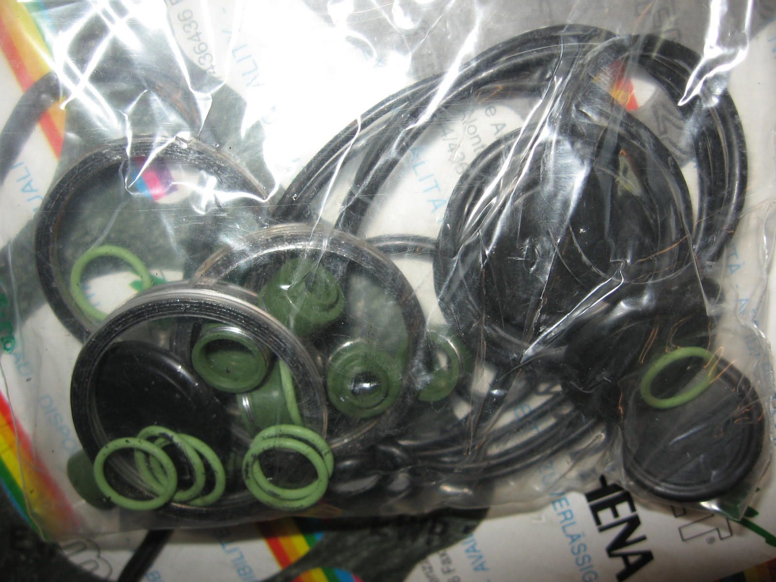 topset ,koppakking ,voetpakking, kleppendekselpakking, klepseals  , div o-ringen ,uitlaatpakking 	, cb500f 1971-73