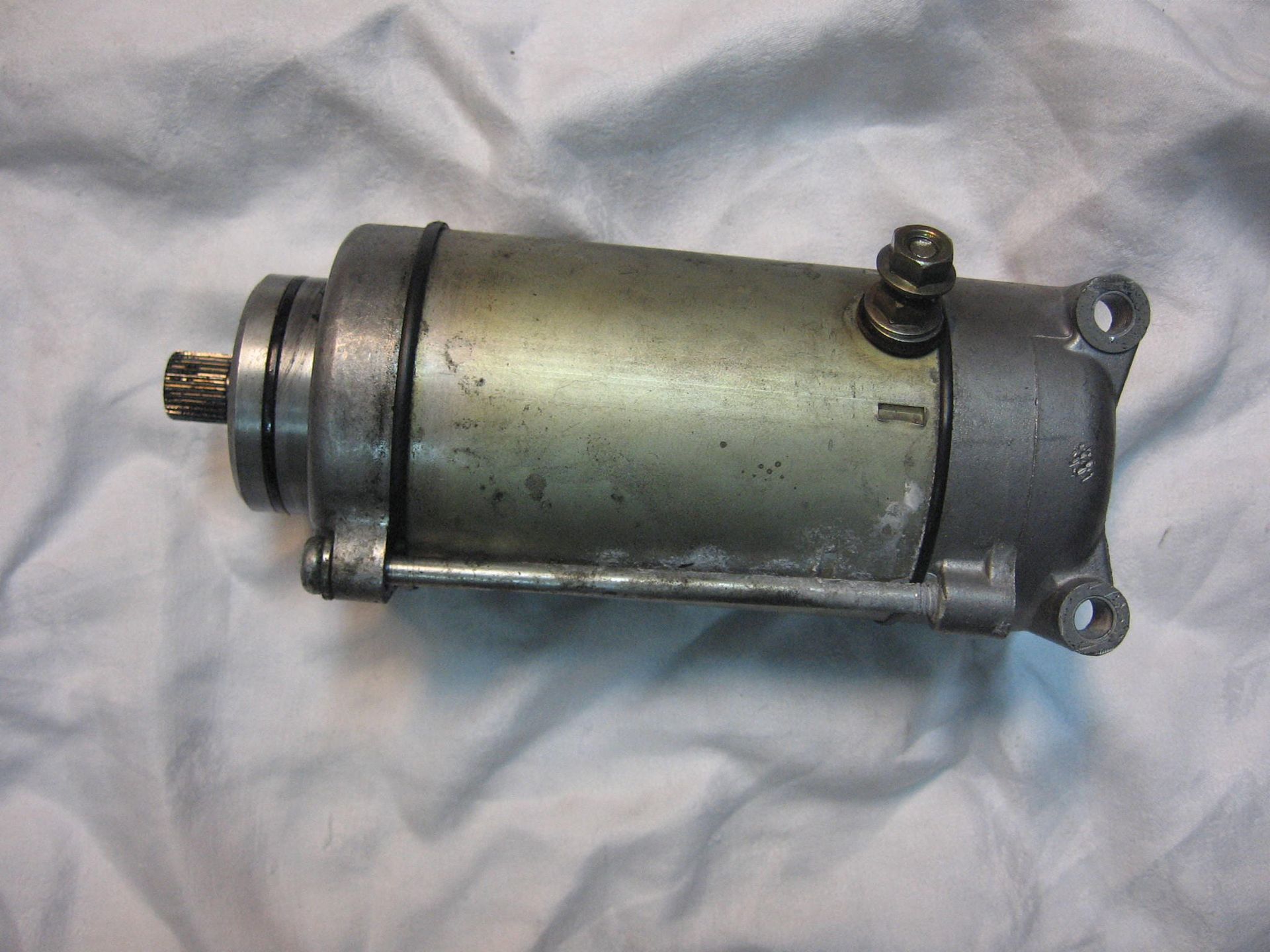 startmotor -- xs360  xs400 1977-82		4r4-81800-61