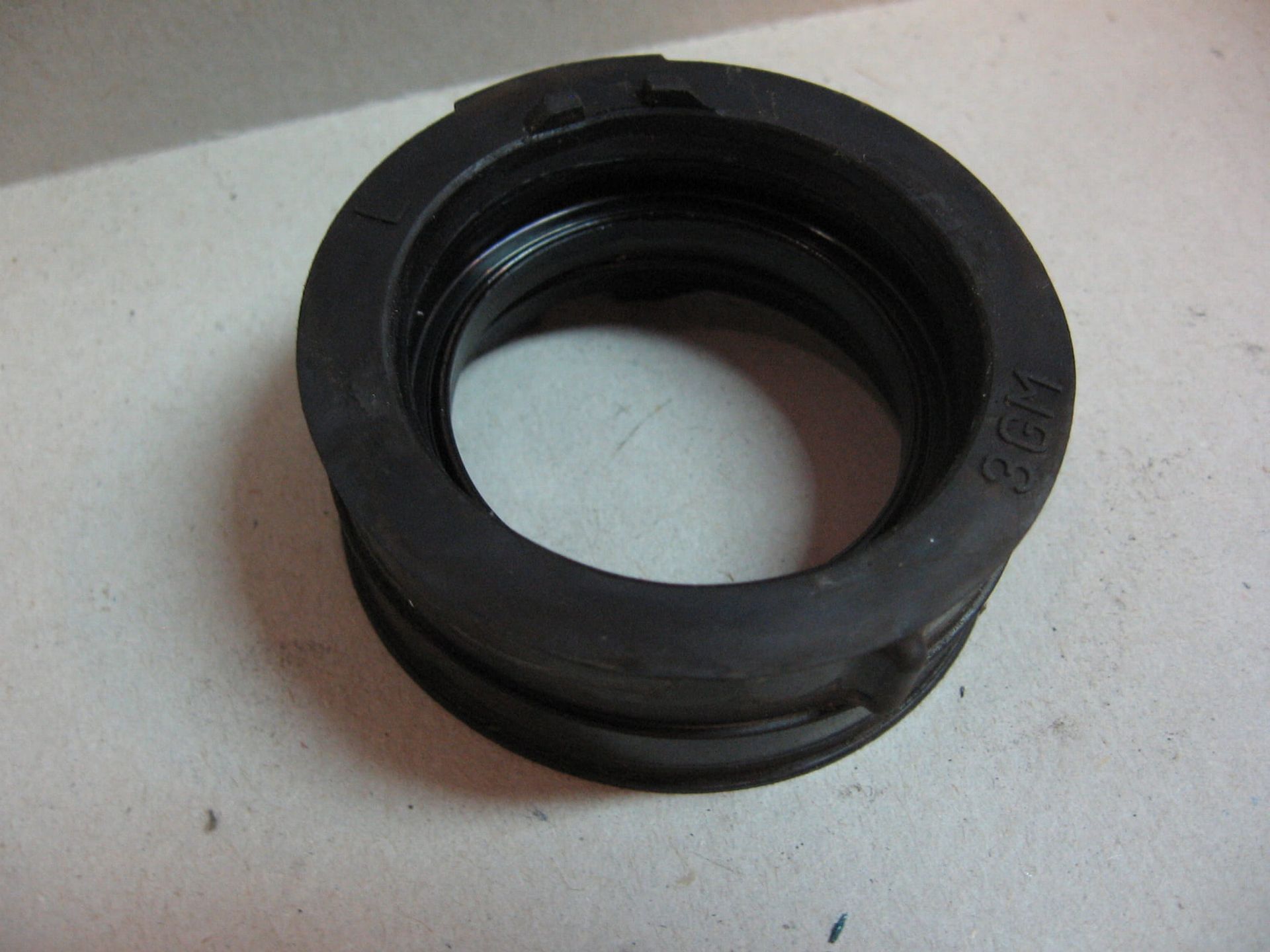 inlaatrubber links 1,2	Fzr1000 89-95 , yzf750 94-98 , 3gm-13597