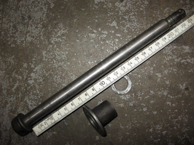 voorwielas M12 ,15x235 , met borggat , + afstandsbus	gs550  gt modellen	54711-33002 + 54740-18402	54711-3300V , 54711-31701