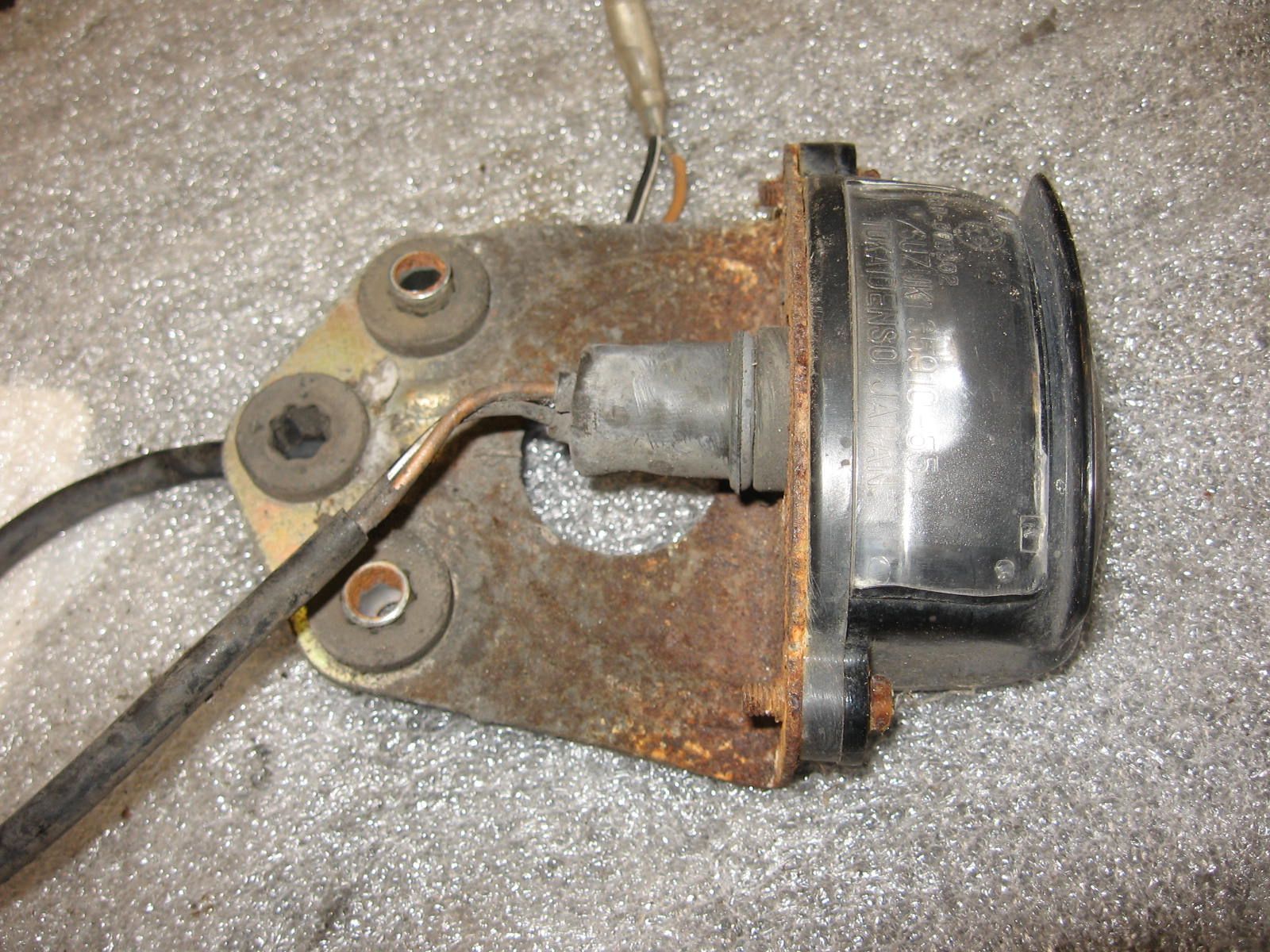 kentekenplaatverlichting met beugel	Gsx600f 91-97 , 	35910-19c00	35912-00a10