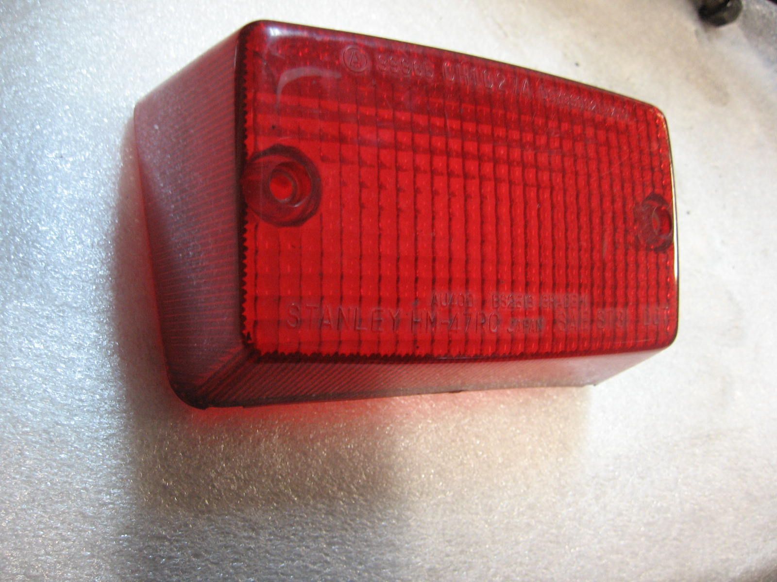 achterlichtglas	Vf700c 1984 , vt700c 84-85, vf750c82-83	33702-mb1-671	33702-mb1-672