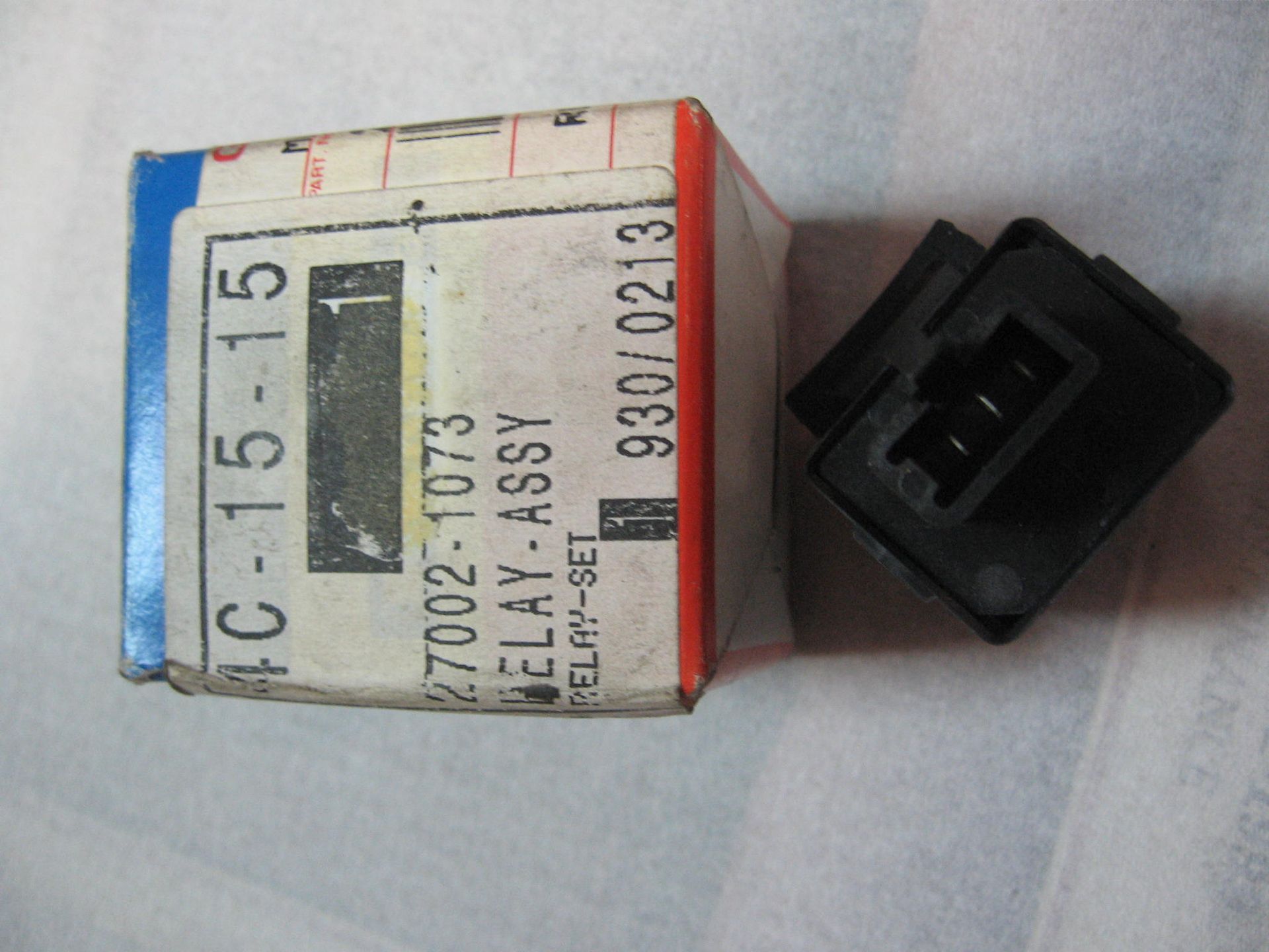 relais brandsof lampje // ( zx1100 c1-c4) zzr1100 1990-93 , ( zx600 D1-D4) zzr600 1990-93	nos	kawasaki		27002-1073