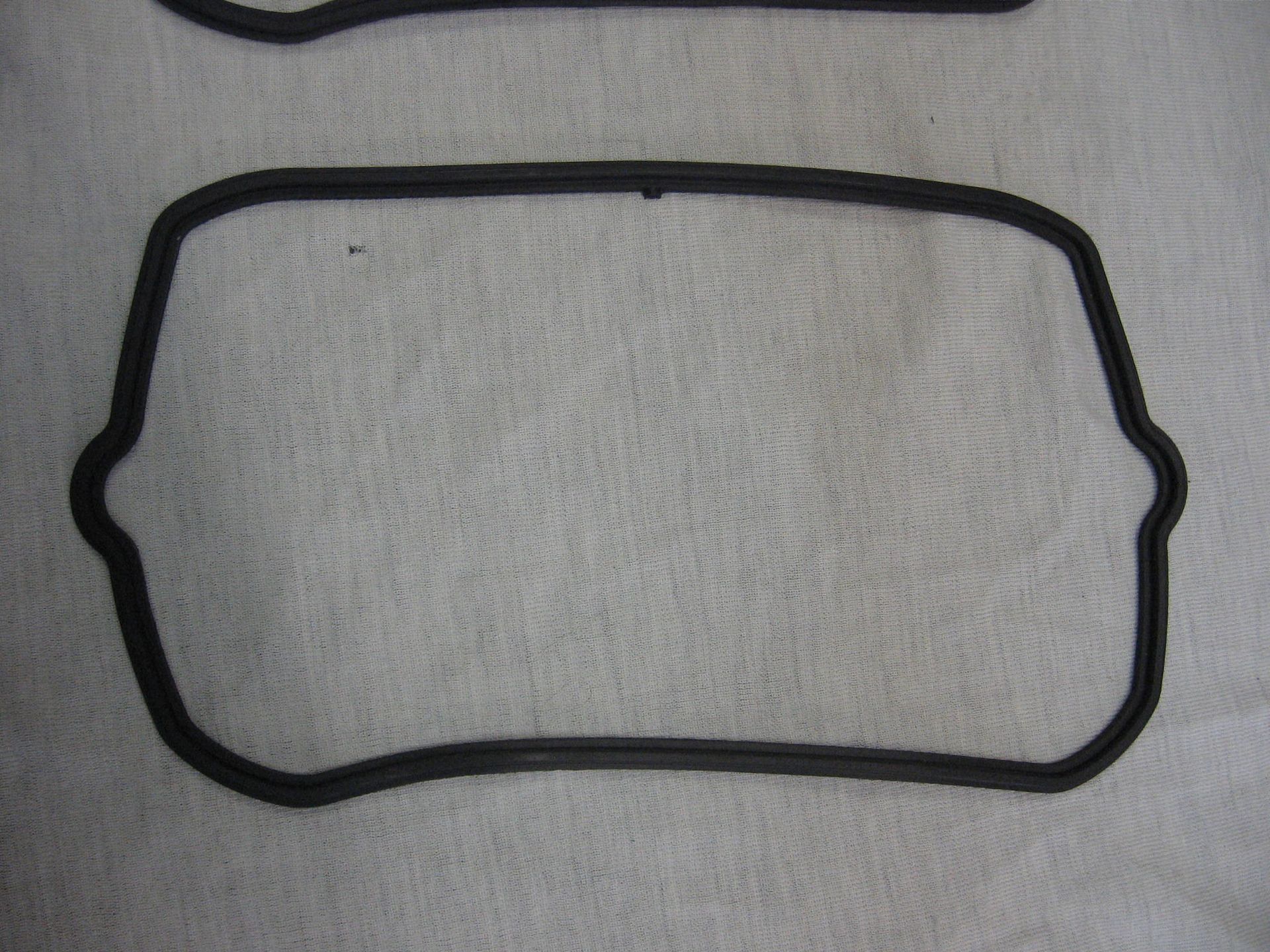 pakking kleppendekselpakking cb400n cb400t cb400e cb450 cm450 cm400t 1979-81 cm400a 1979-81 cm400e 1980-81	rubber nos	niet oem		12328-413-000