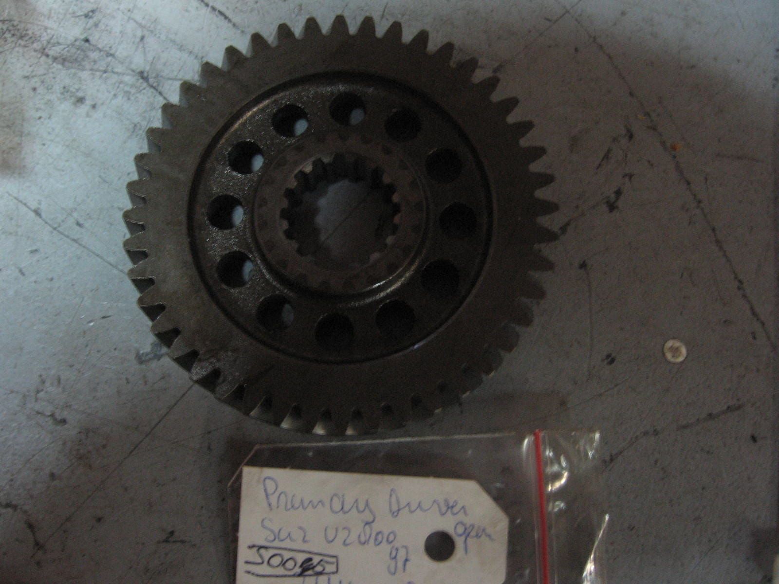 Primary driven gear -- vz800 1997-04		21111-48E50