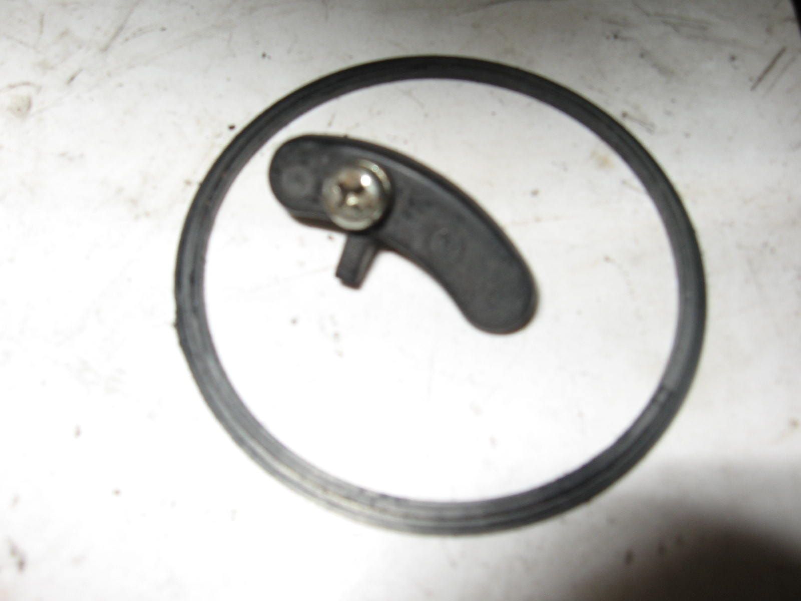 afdekrand bovenin carburateur +ring onder gasschuif VB51A	Cb900f 1981			, deel van 16010-438-305