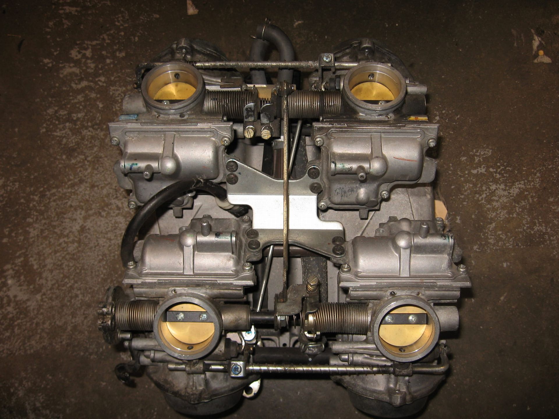 carburateurset Vd 	Vfr750 92-93	16141-my7-610 ,16100-my7-670