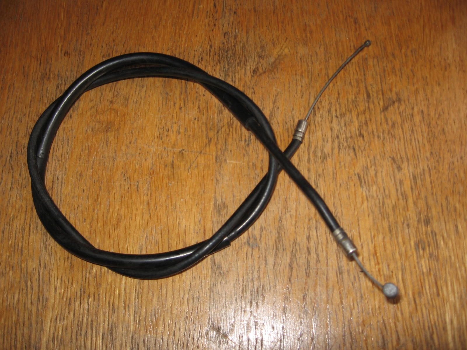 choke kabel gebruikt -- 	Gsx400e , gs450T 81-82	 58410-44400 , 58410-44x00