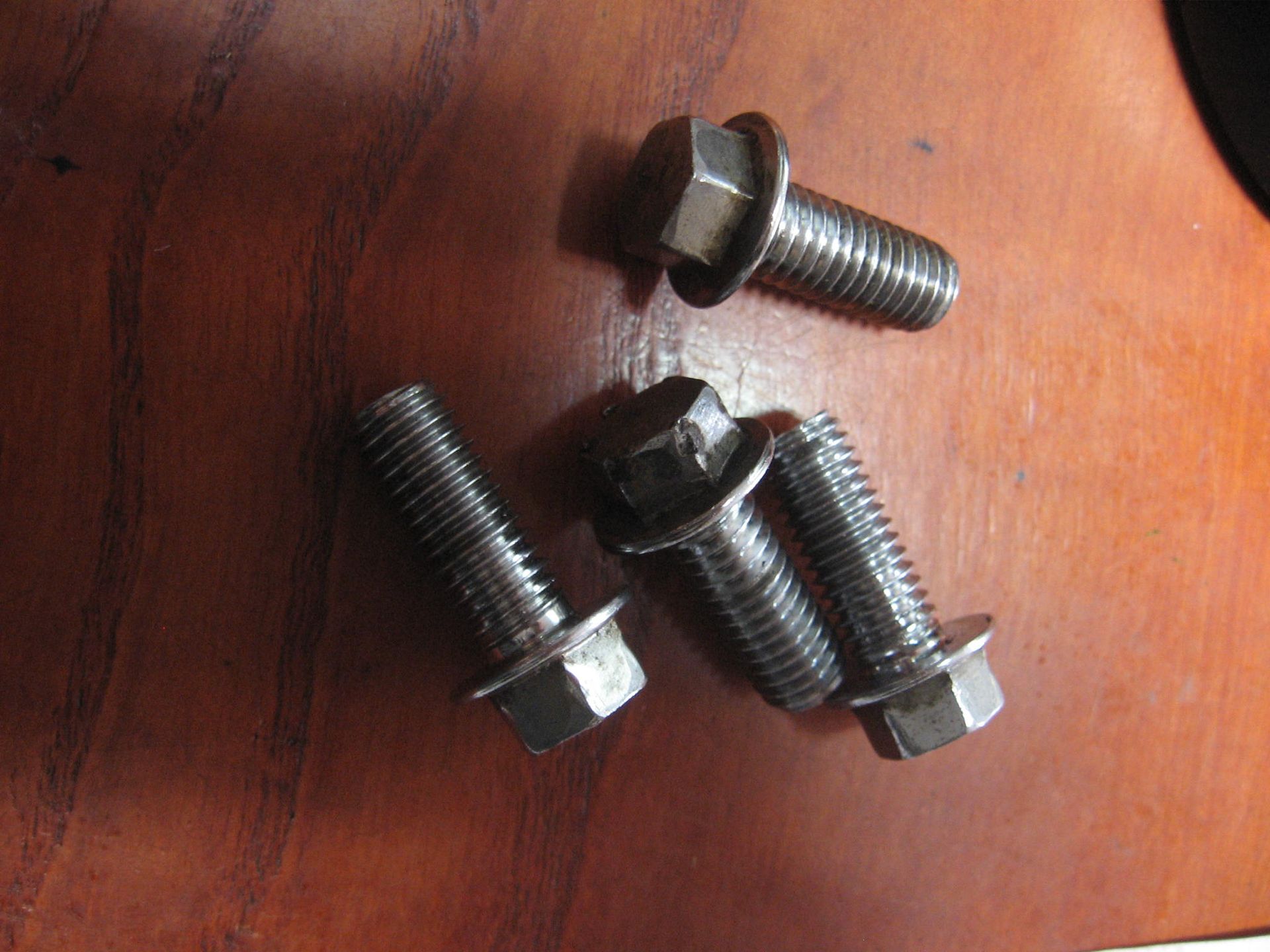 4x flensbout M8x20 / vork stabilisatorbout 		95023-08020	95024-08020