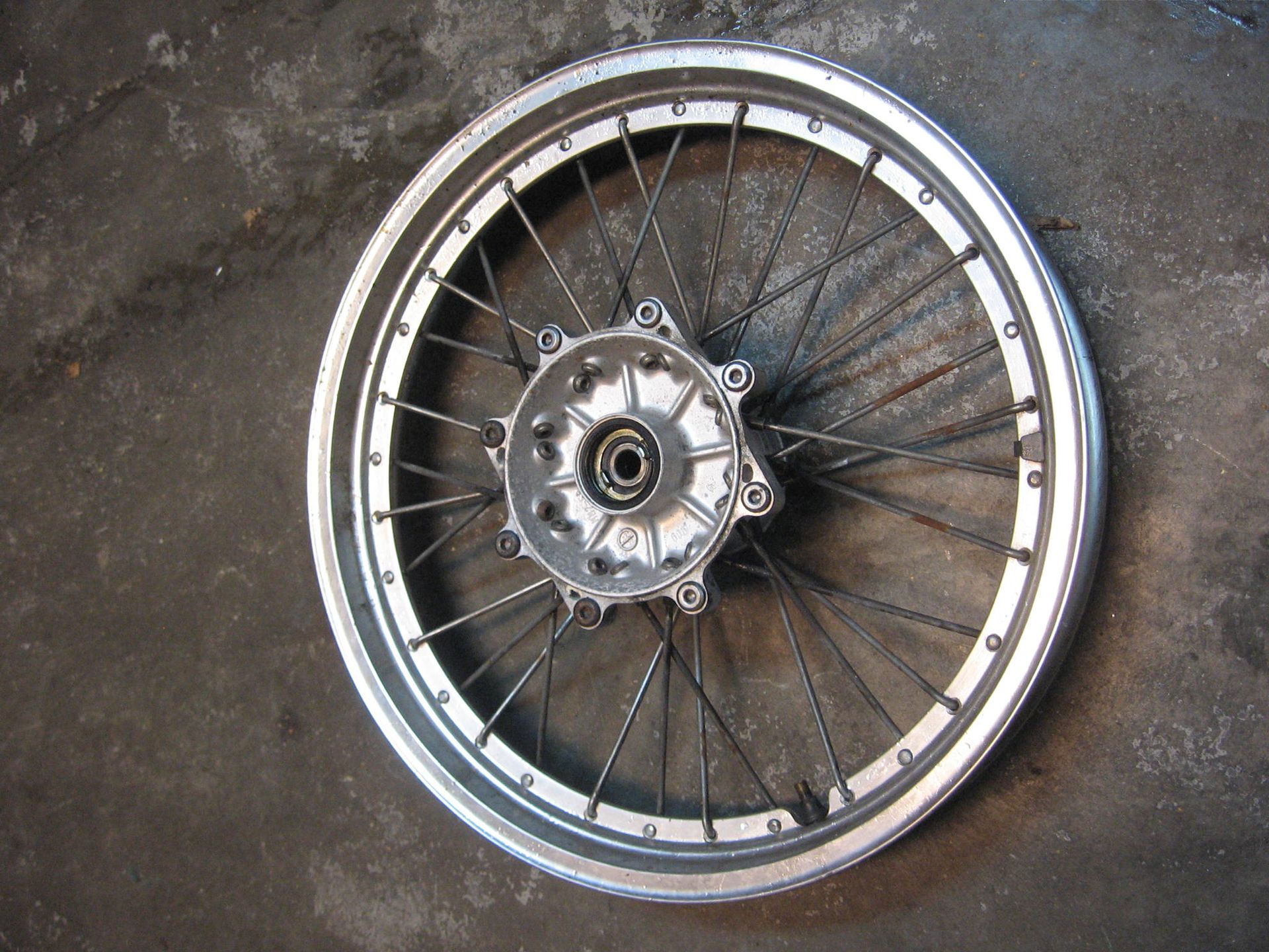 Voorwiel // cmx450c 1986-87		44601-mm2-670 + 44701-mm2-671