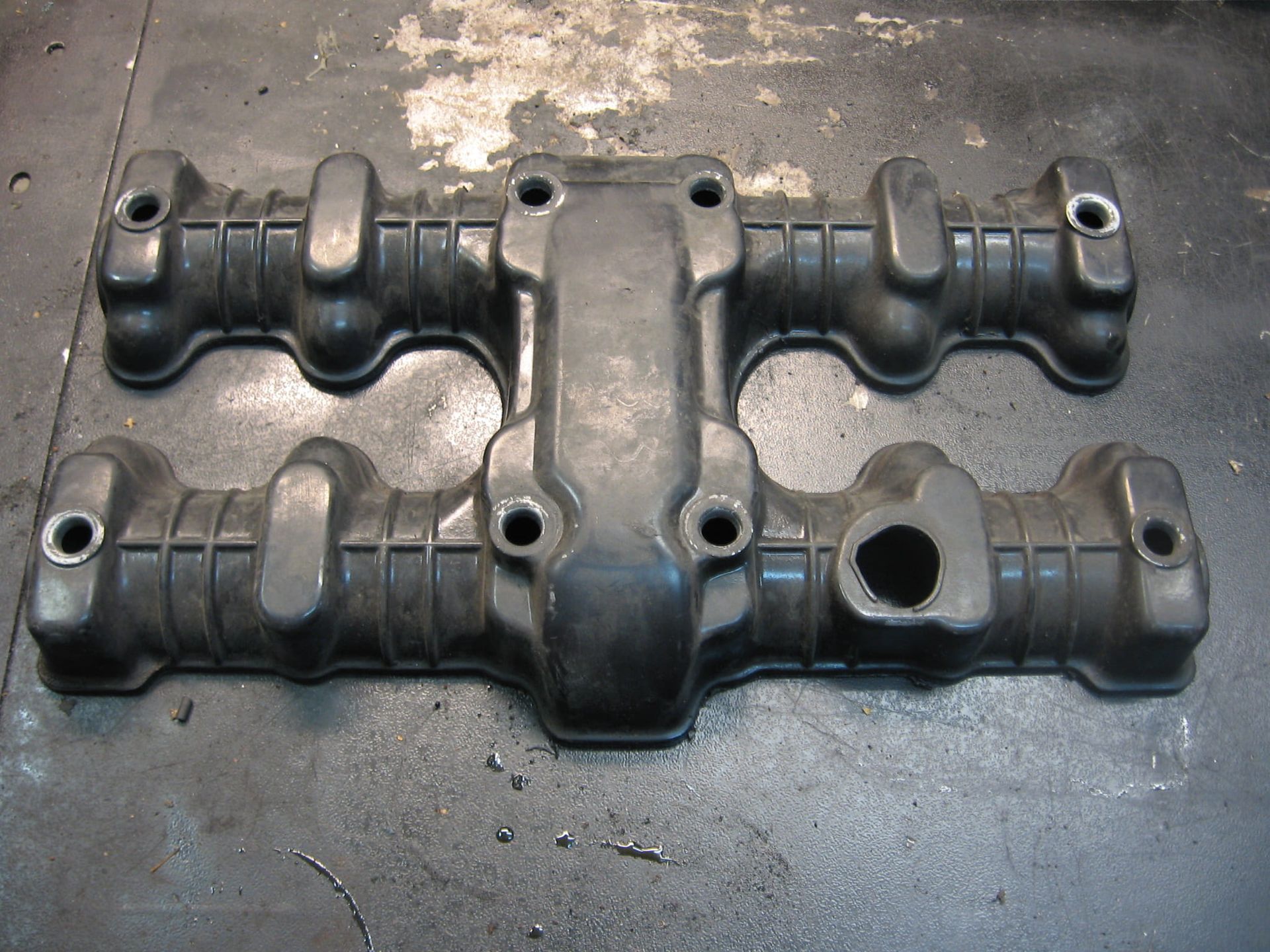 kleppendeksel 	( gespoten ) cb750k cb750f 1979-82	12310-425-000
