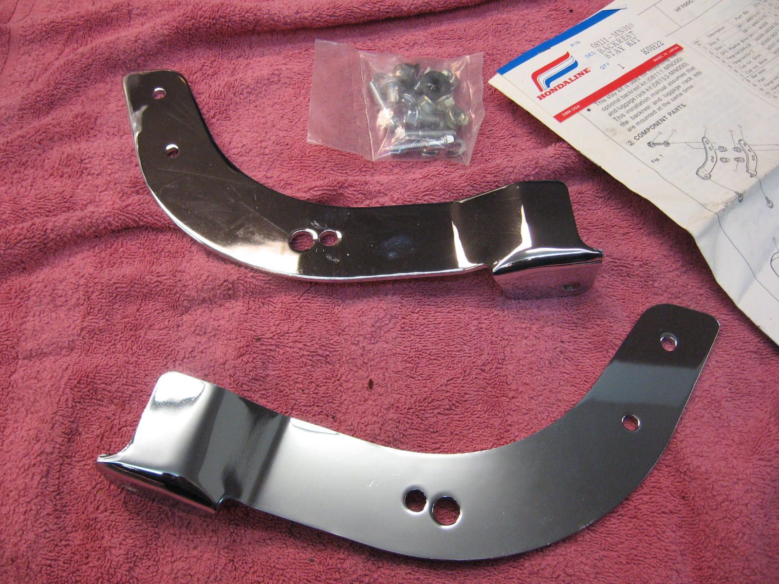bevestiging rugsteun	vf700c vf750c 1986 , nmlb	oem		08111-mn0-10