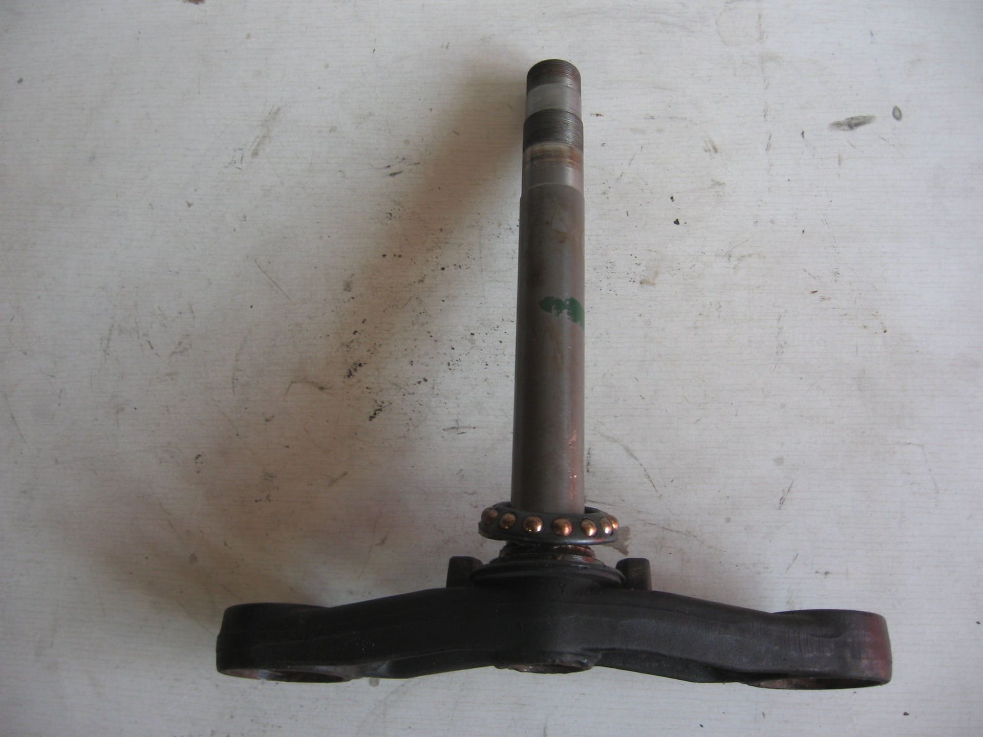 onderste balhoofdplaat, T-stuk	Cbr900rr 1992-94	53200-MW0-000