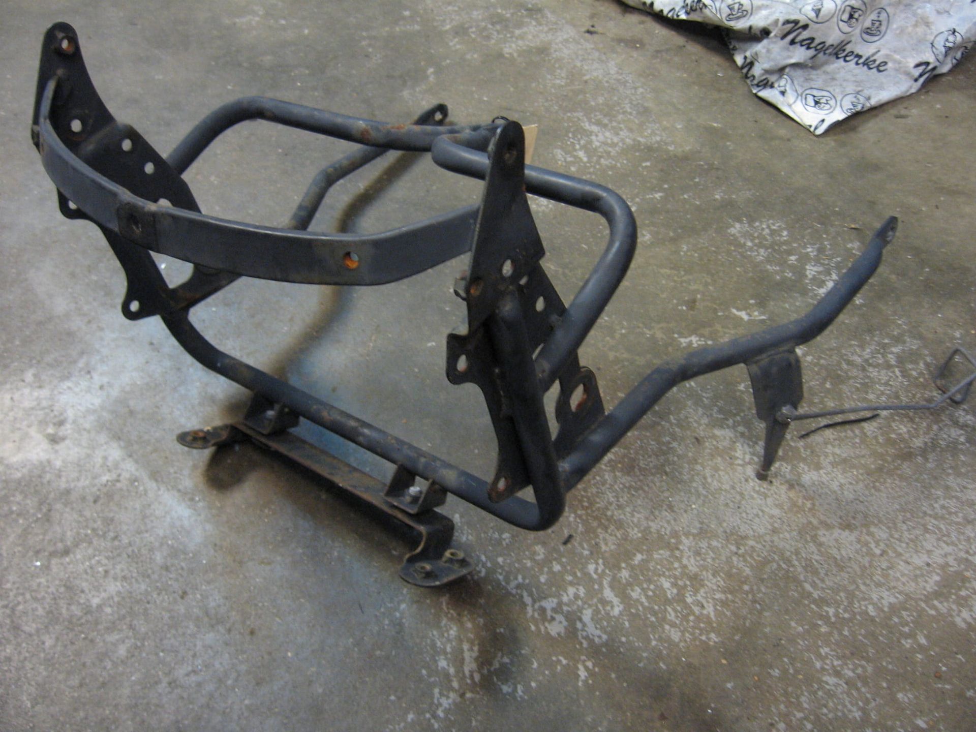 kuipsteun	Gsx600f 88-97 gsx750f 89-96	94510-20C20