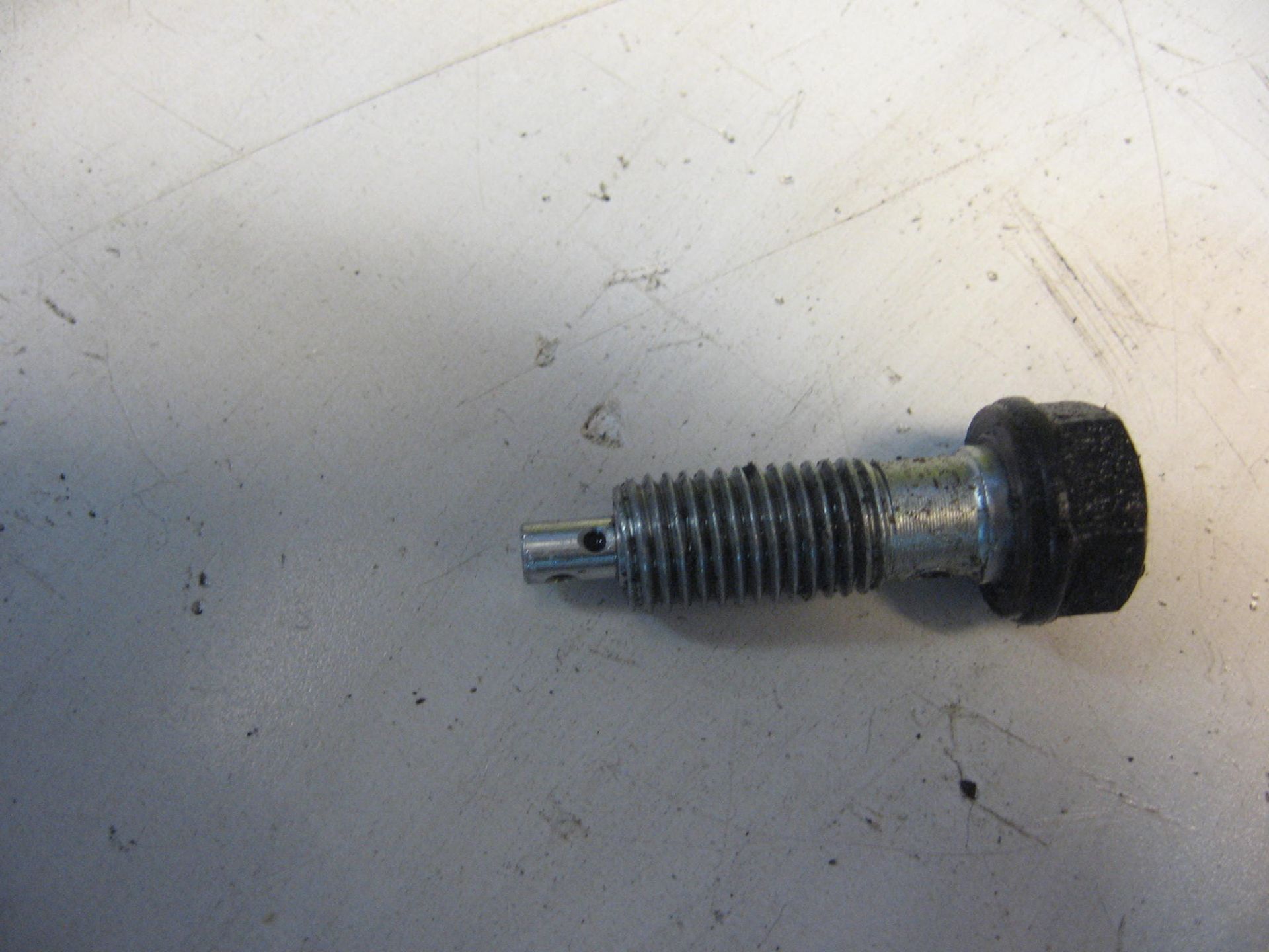 banjobout olieleinding blok / kop  -- cb400n 1983 cb450 1982-86 cm450 82-83 cmx450 86		90045-mc0-000