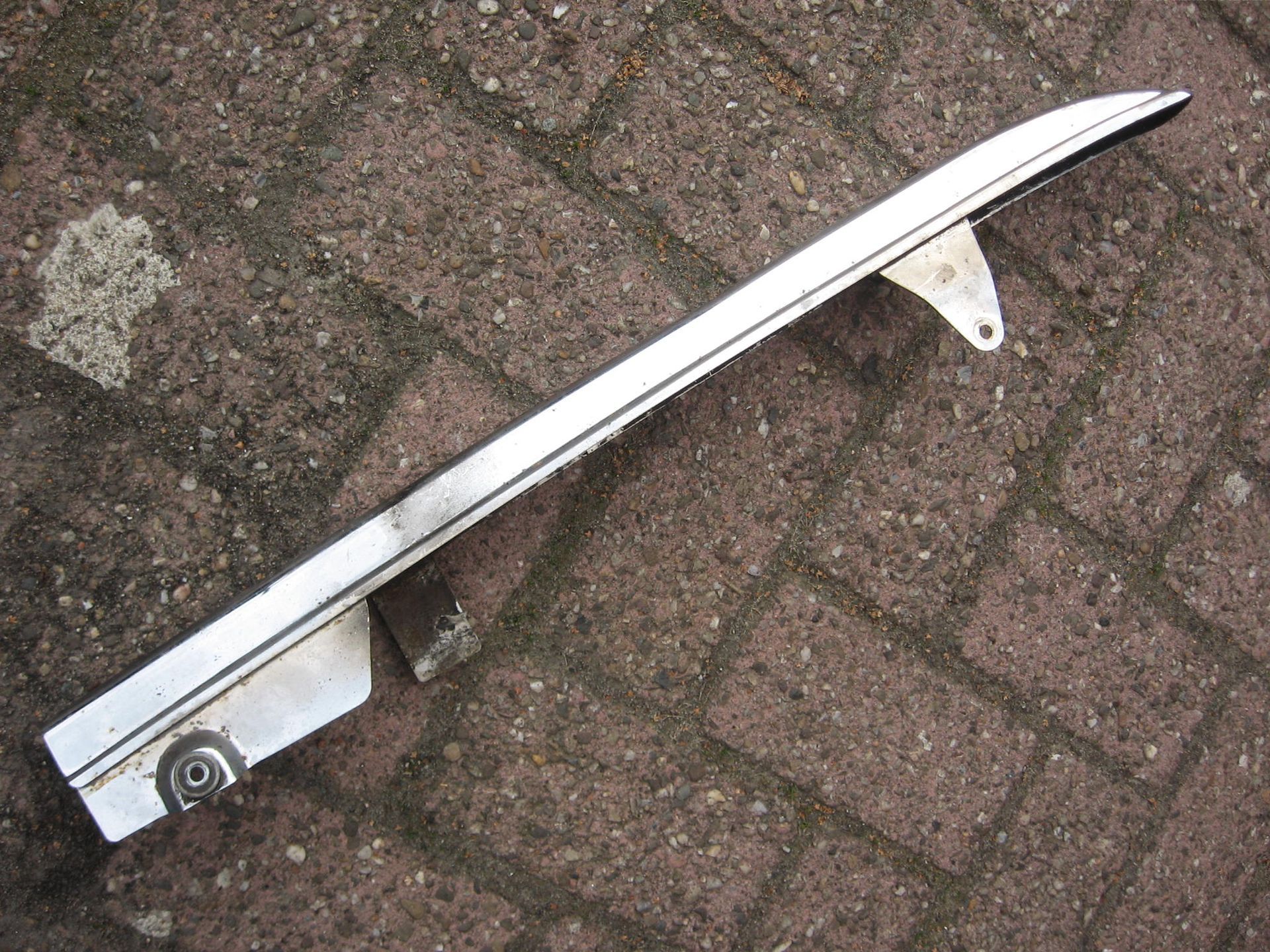 Kettingscherm / kettingkast // cmx450c 		40500-mm2-000	40500-mm2-770	,deuk bovenkant