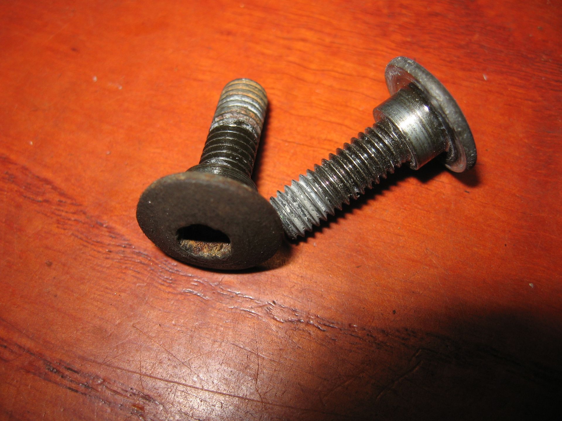 2x panscrew 6x20		90112-mt3-000