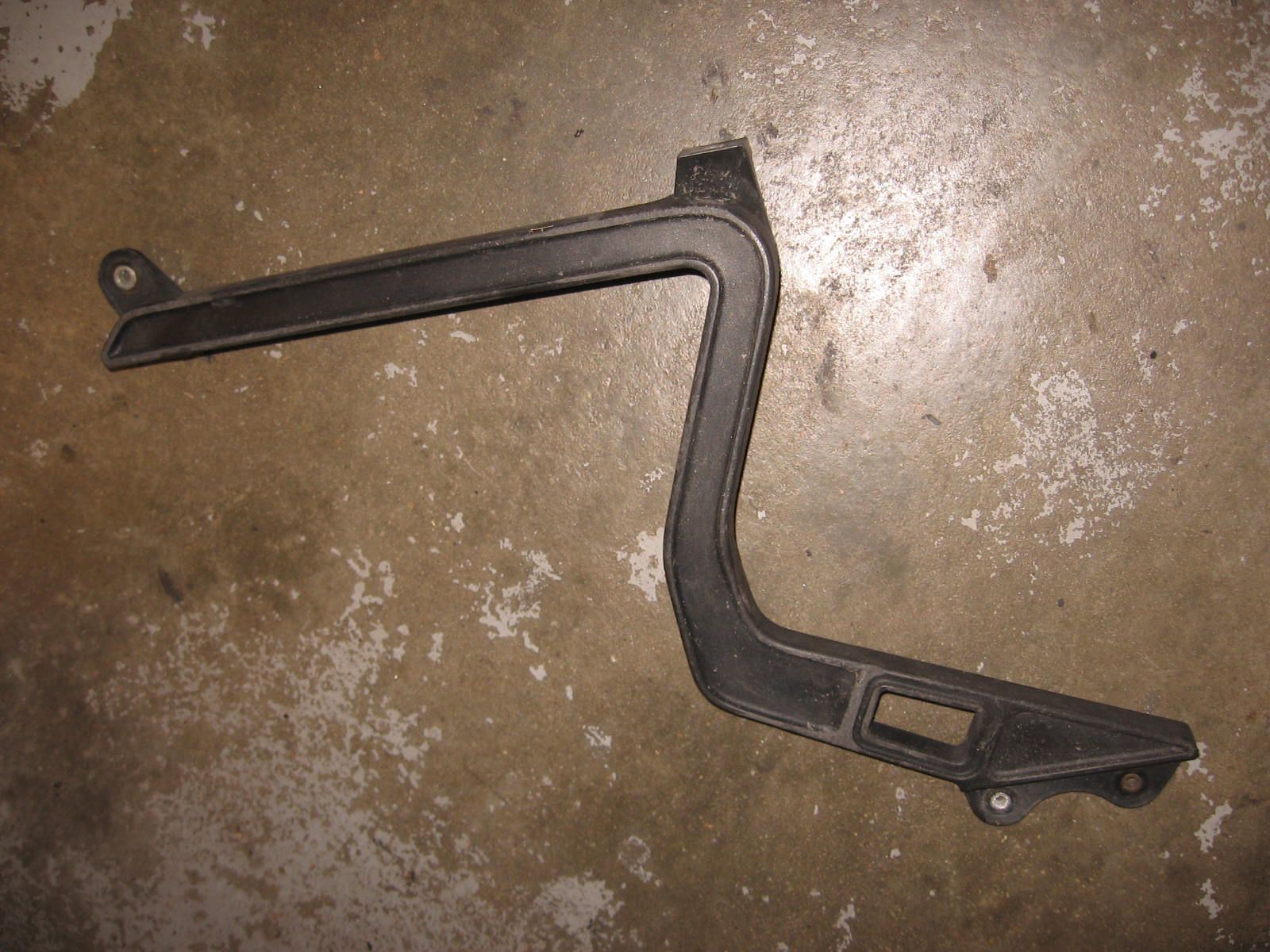 kofferhouder rechts	k75 ,k100 ,k1100 , r100 1992-96	46542300038