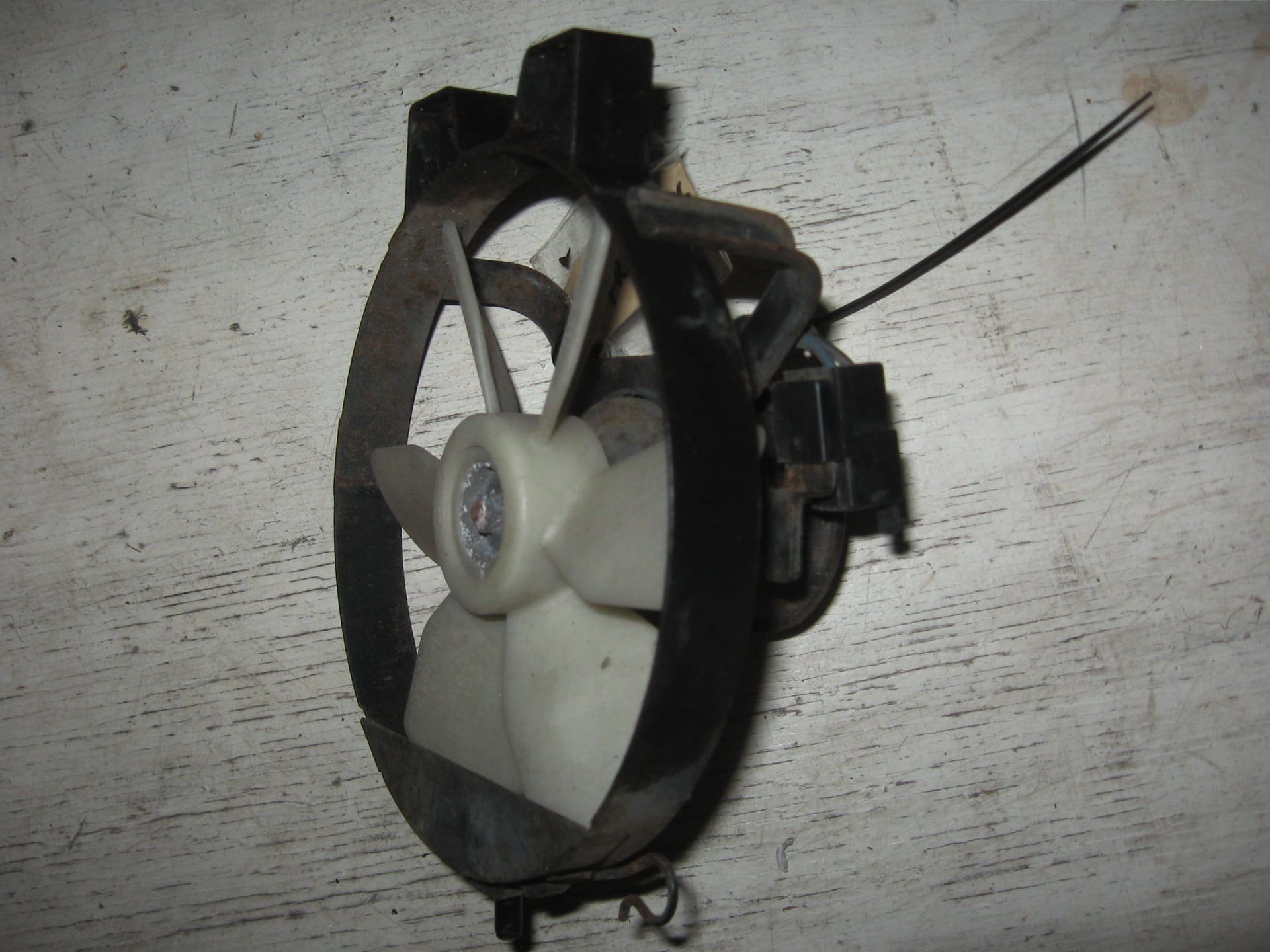 koeling ventilator met houder	Vfr400rg 1986	19030-ml0-004 + 19015-ml0-004