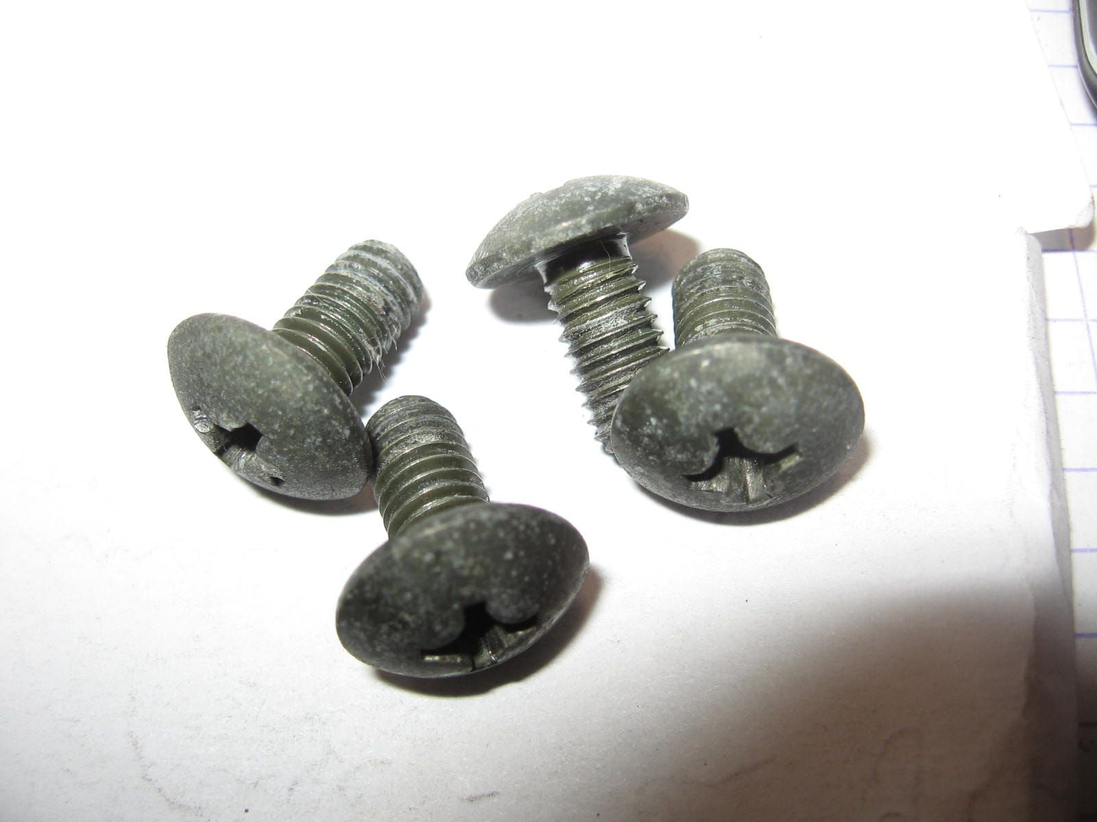4x kruiskop m6x12 tellerset	Gsx600f 	02142-06123