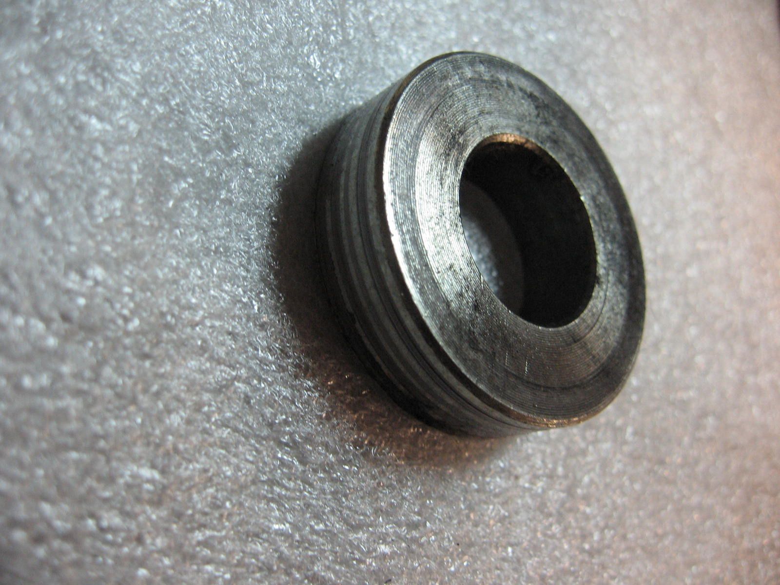 tussenbus achterwiel links	gsx600f gsx750f 1988-97	64751-34c00