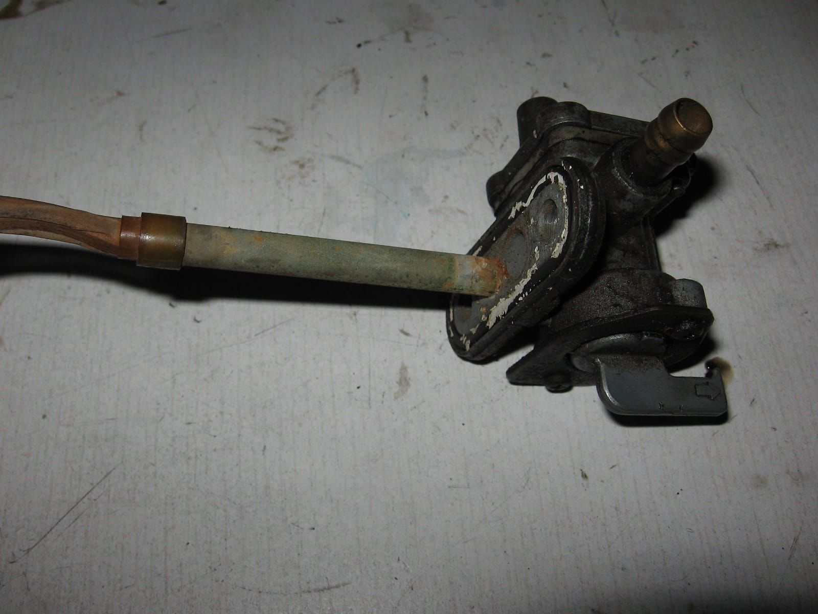 benzinekraan	Gpz500 1987-2009 ,	51023-1389
