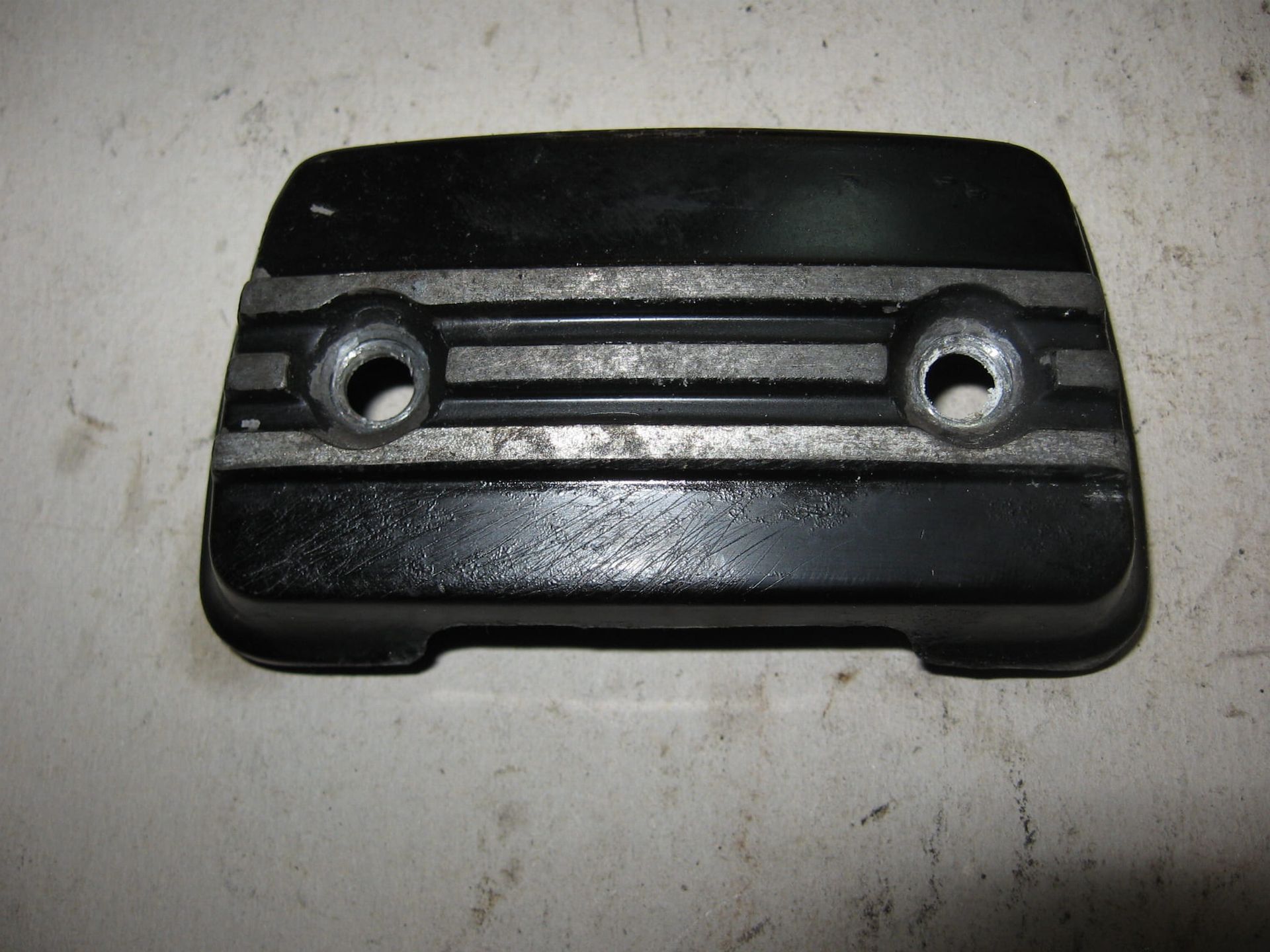 zijkap kleppendeksel	Gsx400e 84 86	, gsx700 , gsx1100 , 11174-49221