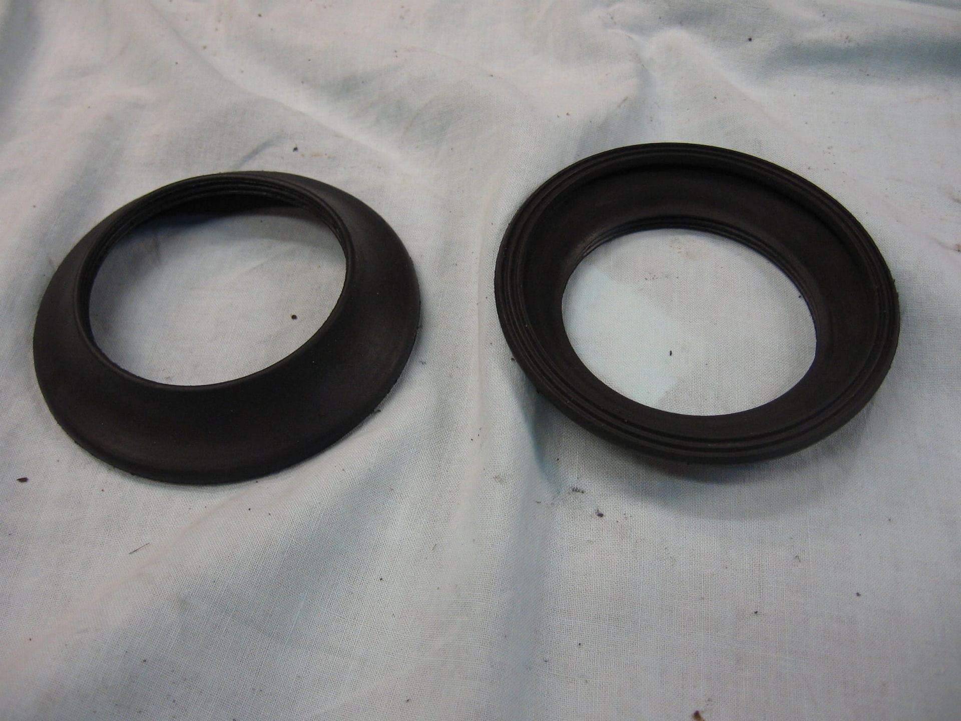 2 stuks rubber manchet aansluiting aanzuigbuis ,	St4s 2001-04, st4 01-04	79110172A
