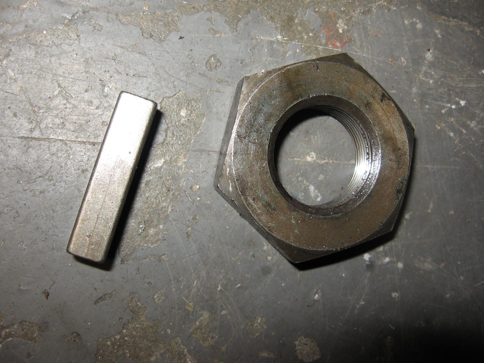moer en spie primair tandwiel	TR1	90282-07042 , 90170-20274