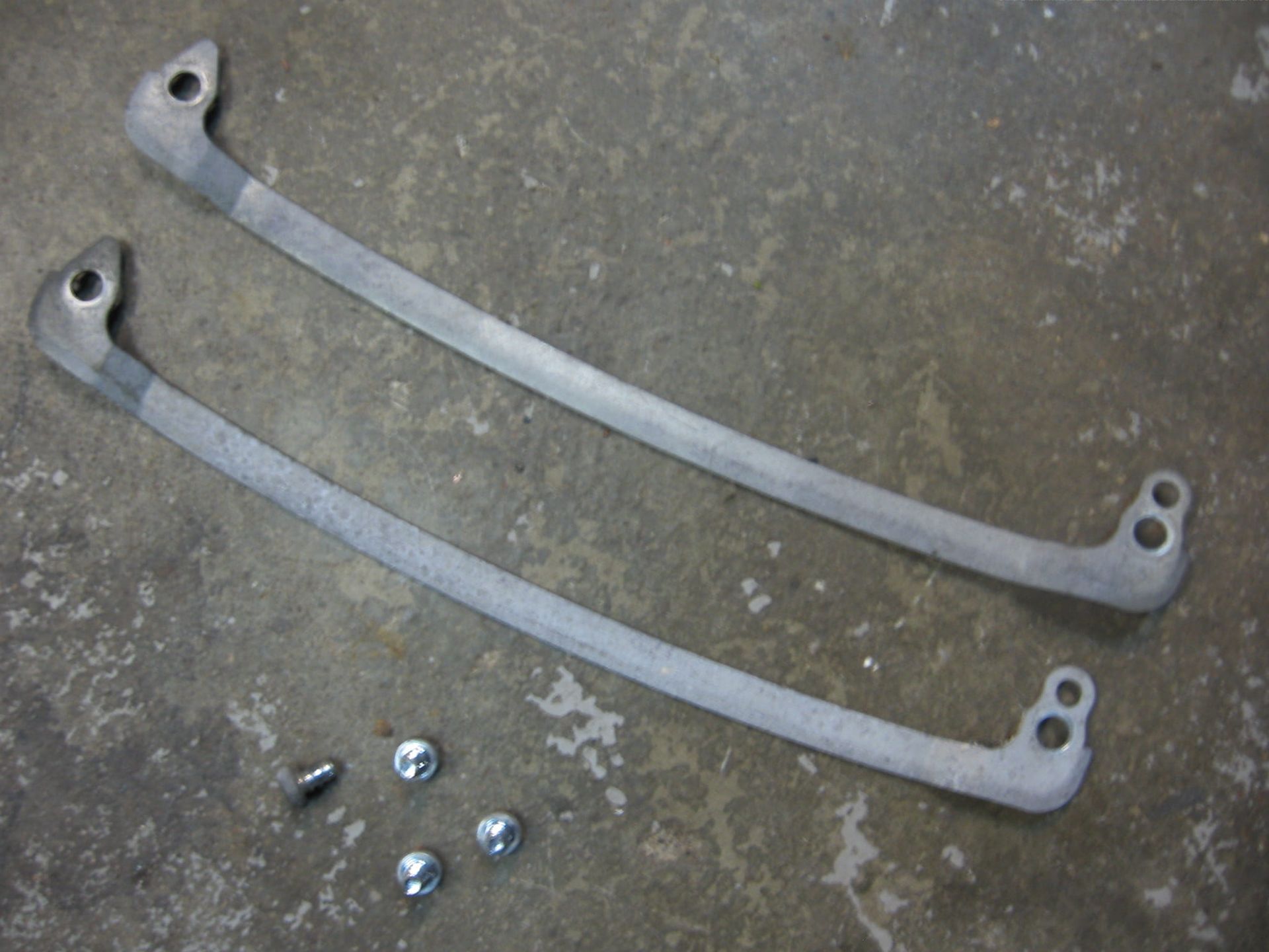 1x klem knipperlichtkabel in spatbordhouder	Xj700 1985-86	1aa-21637