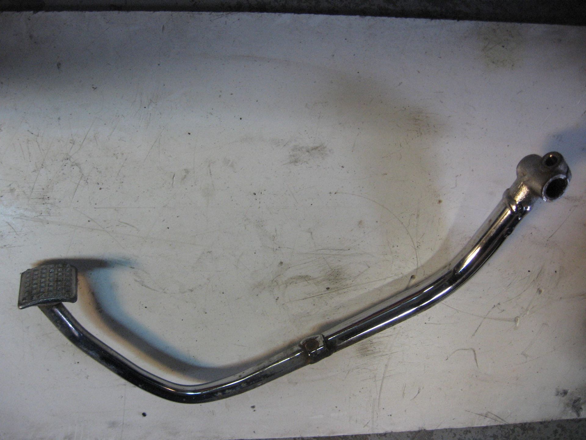 Rempedaal /krassen onderkant/ cmx250c 1985-87 , 	46500-kr3-600	46500-kr3-000