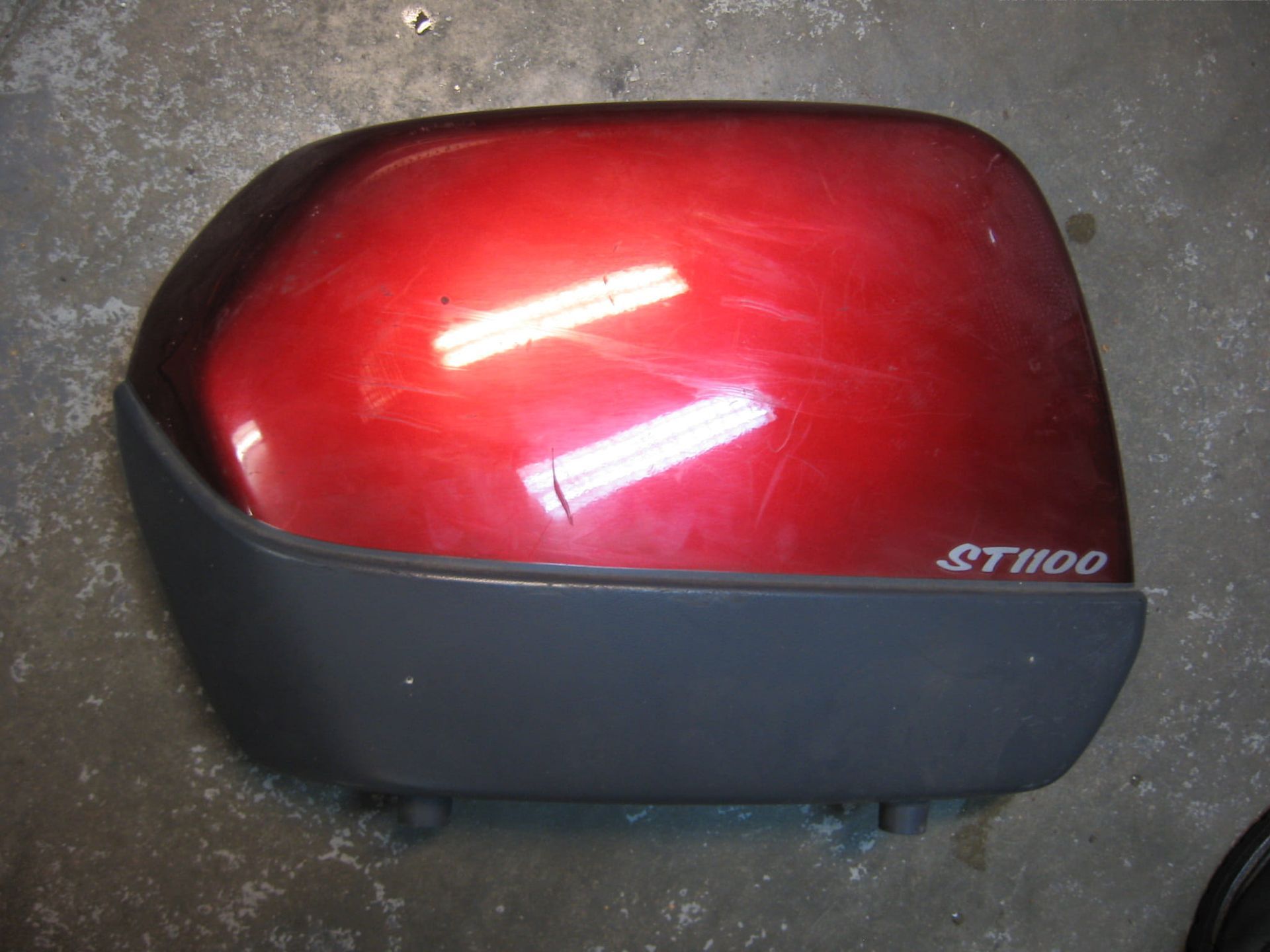 deksel koffer links 	st1100  	81550-mt3-309