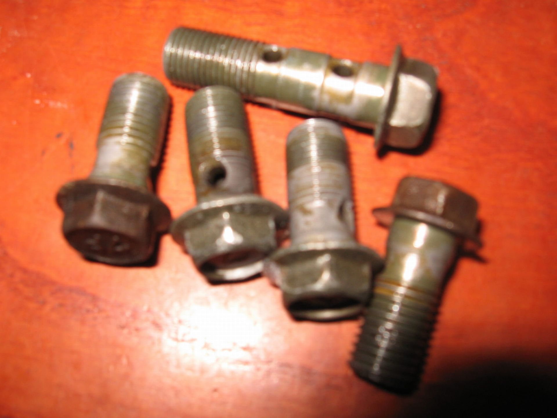 set banjobouten voorrem	Gsx600f 92	09360-10018, 09360-10017		,	2x m10x1.00 , 2x m10x1,25 , dubbele x1,00