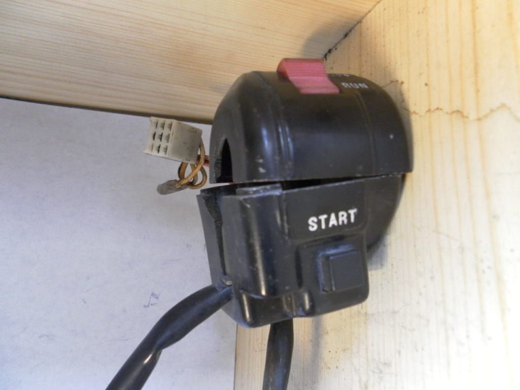 rechter stuurschakelaar Gsx550 1985 37200-31310