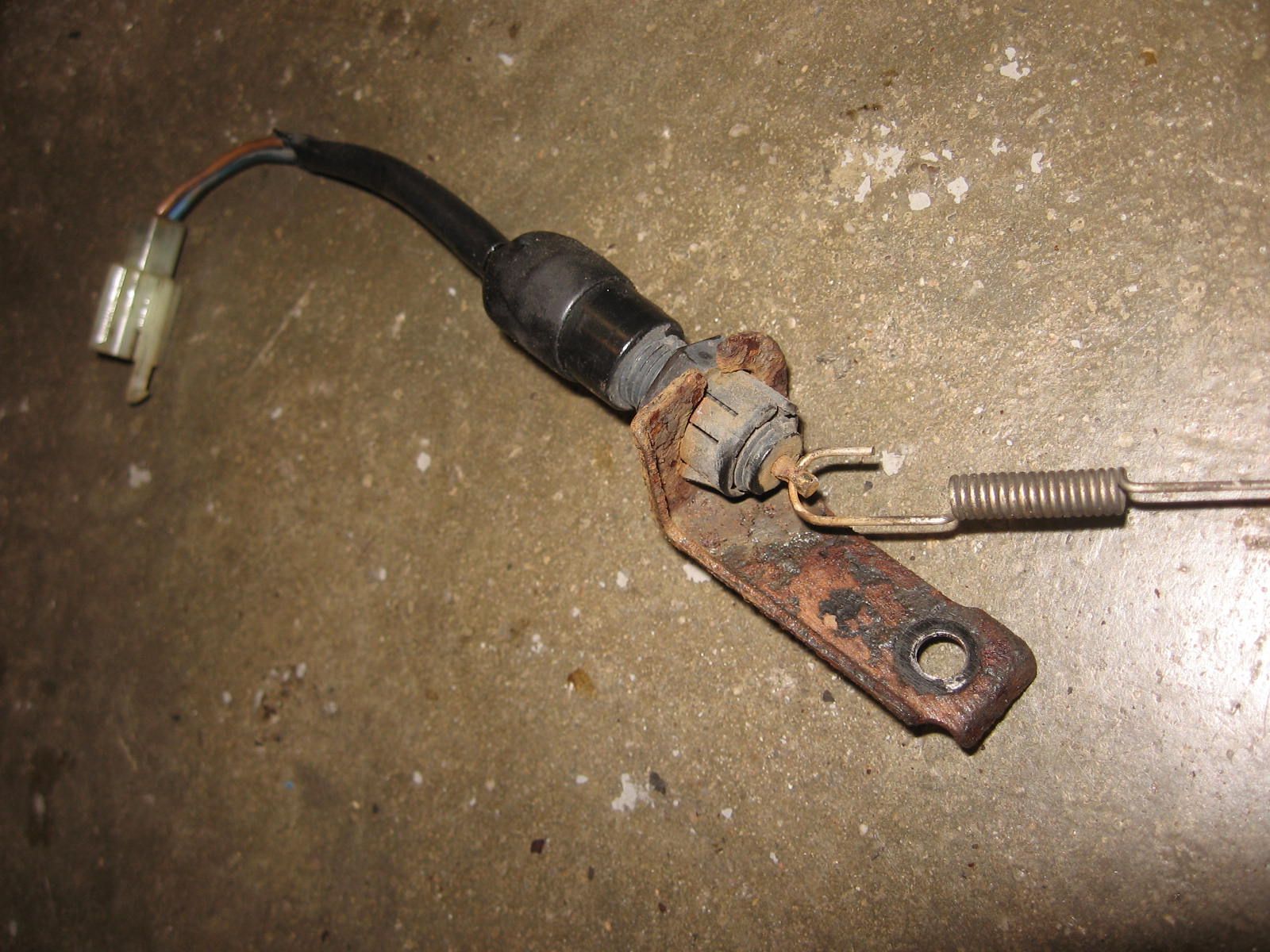 achterremlichtschakelaar met bevestigingsbeugel	zx600c1 gpx600r 1989-97 	27010-1093 ,92081-1704	27010-1452